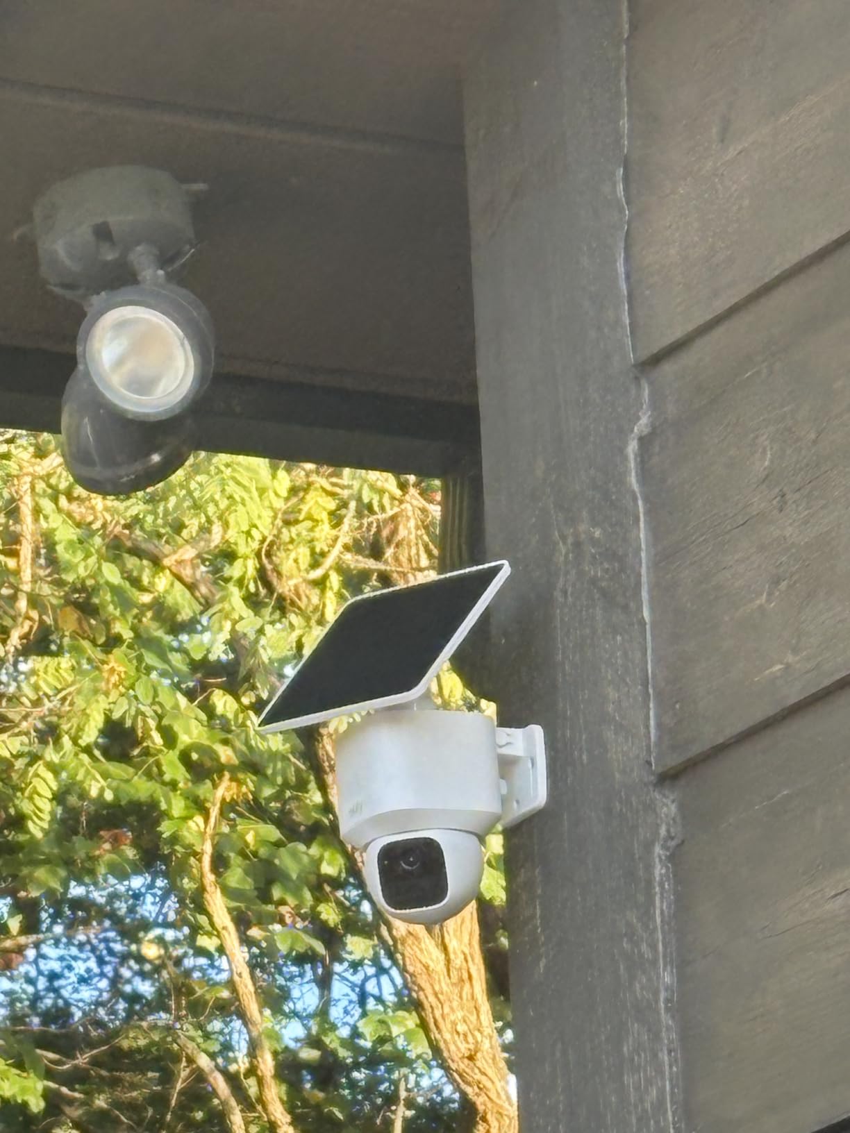 SoloCam E30, Security Cameras Wireless Outdoor, Solar Camera Outdoor Wireless, 360° Pan, AI Tracking, 2K Clarity, No Monthly Fee customer photo 1