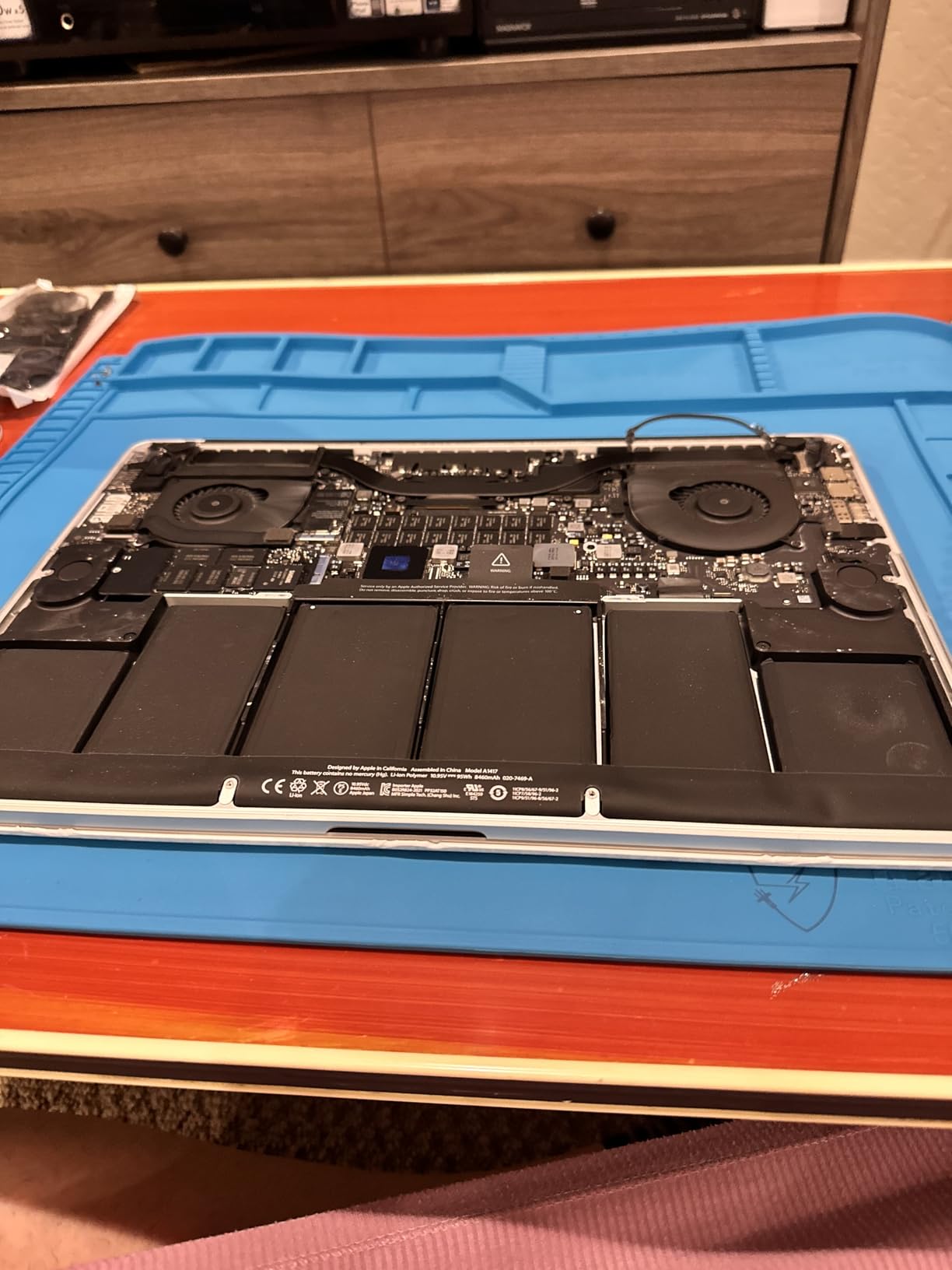 Kaisi Large Anti Static Mat with Grounding Accessories, Heat Resistant Silicone Soldering Mat, Magnetic Work ESD Pad for PC Building, Electronics, Laptop, Cellphone Repair Soldering 21.6 x 16.9 customer photo 2
