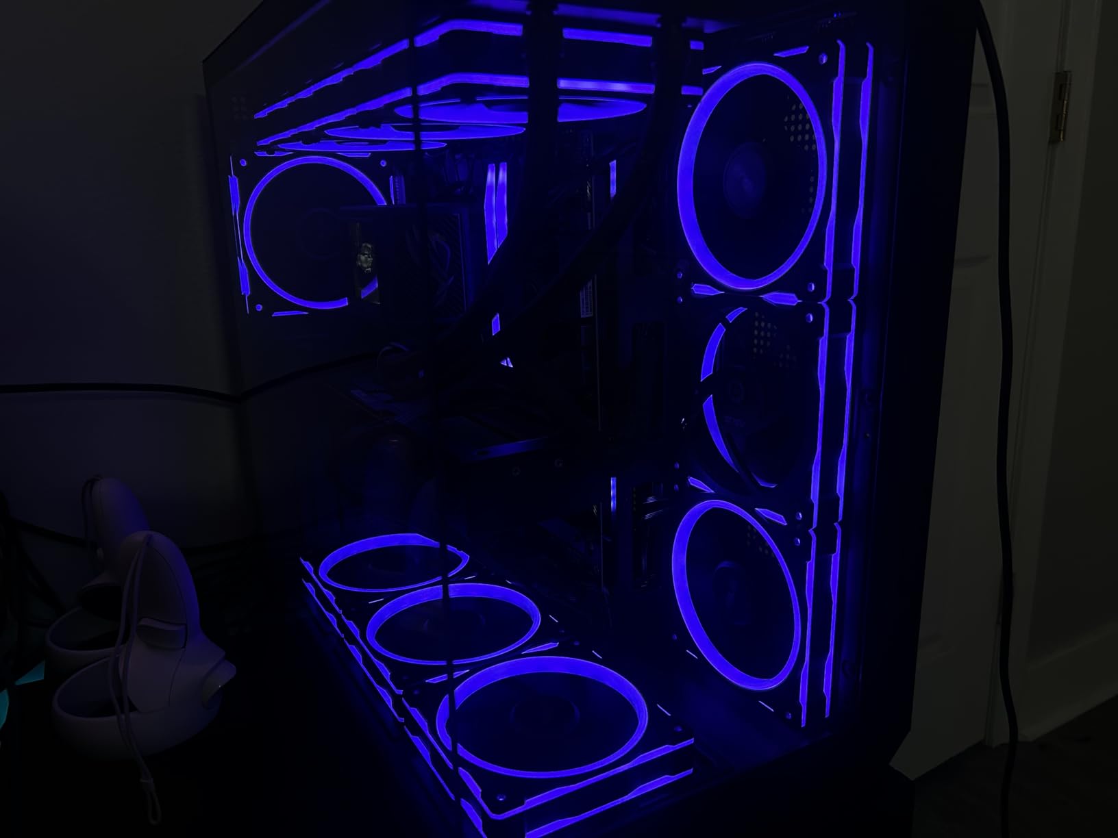 ASUS ROG RYUJIN III 360 ARGB Extreme All-in-one AIO CPU Liquid Cooler, AMD Ryzen 9000 & Intel Core Ultra Ready, Asetek Gen8 V2 Pump high Airflow Magnetic Fans; Customizable 3.5