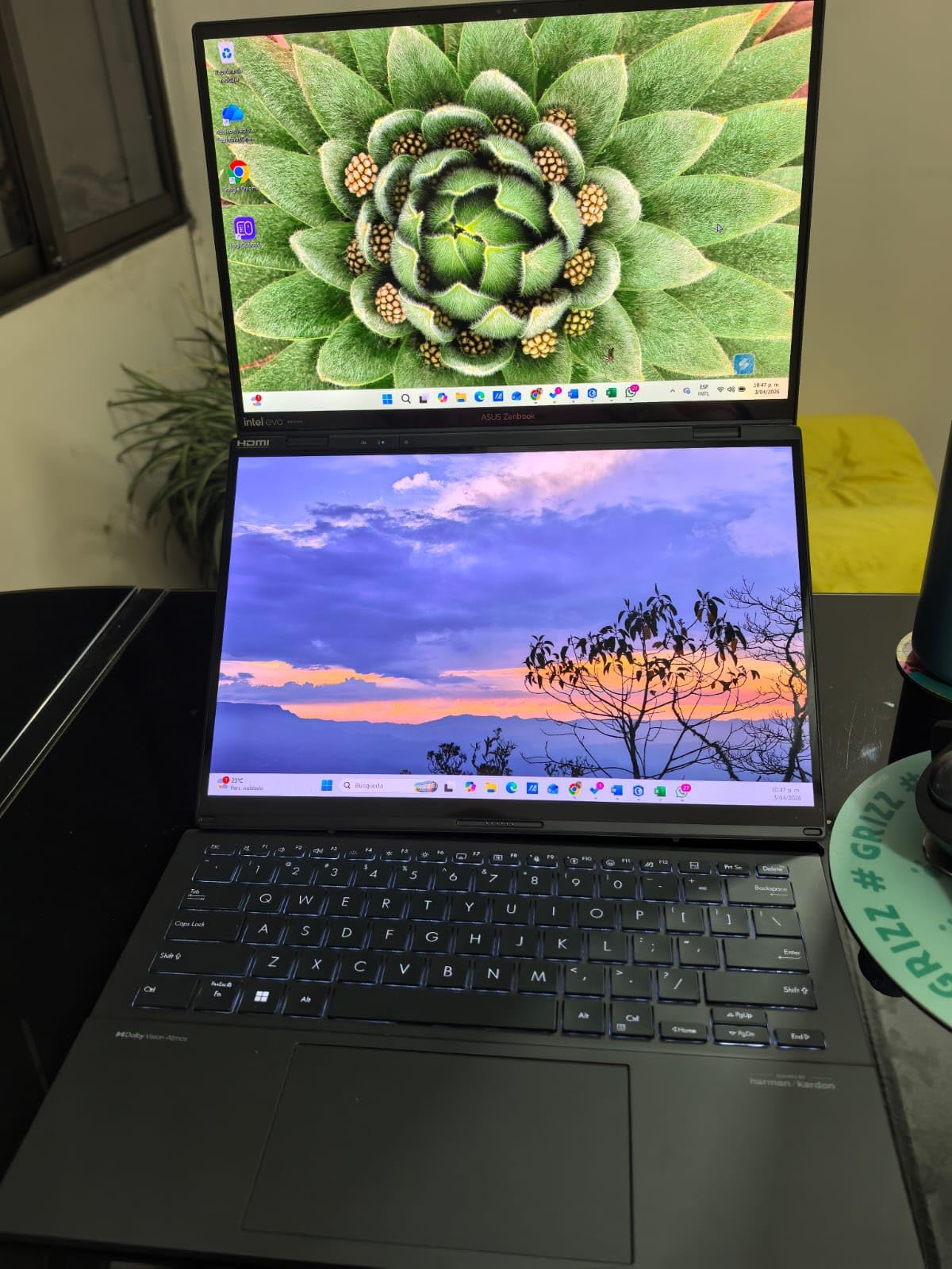 ASUS Zenbook Duo Laptop, Dual 14 OLED 3K 120Hz Touch Display, Evo, Intel Core Ultra 9 285H, Intel Arc Graphics, 32GB RAM, 1TB SSD, Windows 11, UX8406CA-PS99T customer photo 2