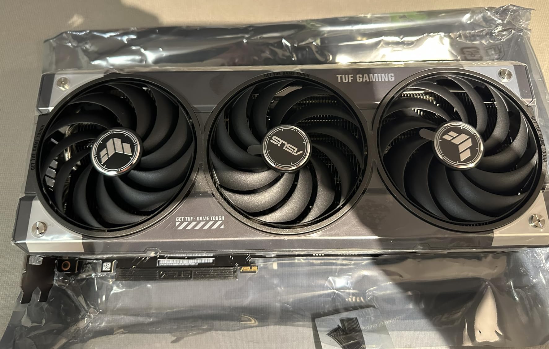 ASUS TUF Gaming NVIDIA GeForce RTX 5070 Ti 16GB GDDR7 OC Edition Graphics Card customer photo 1