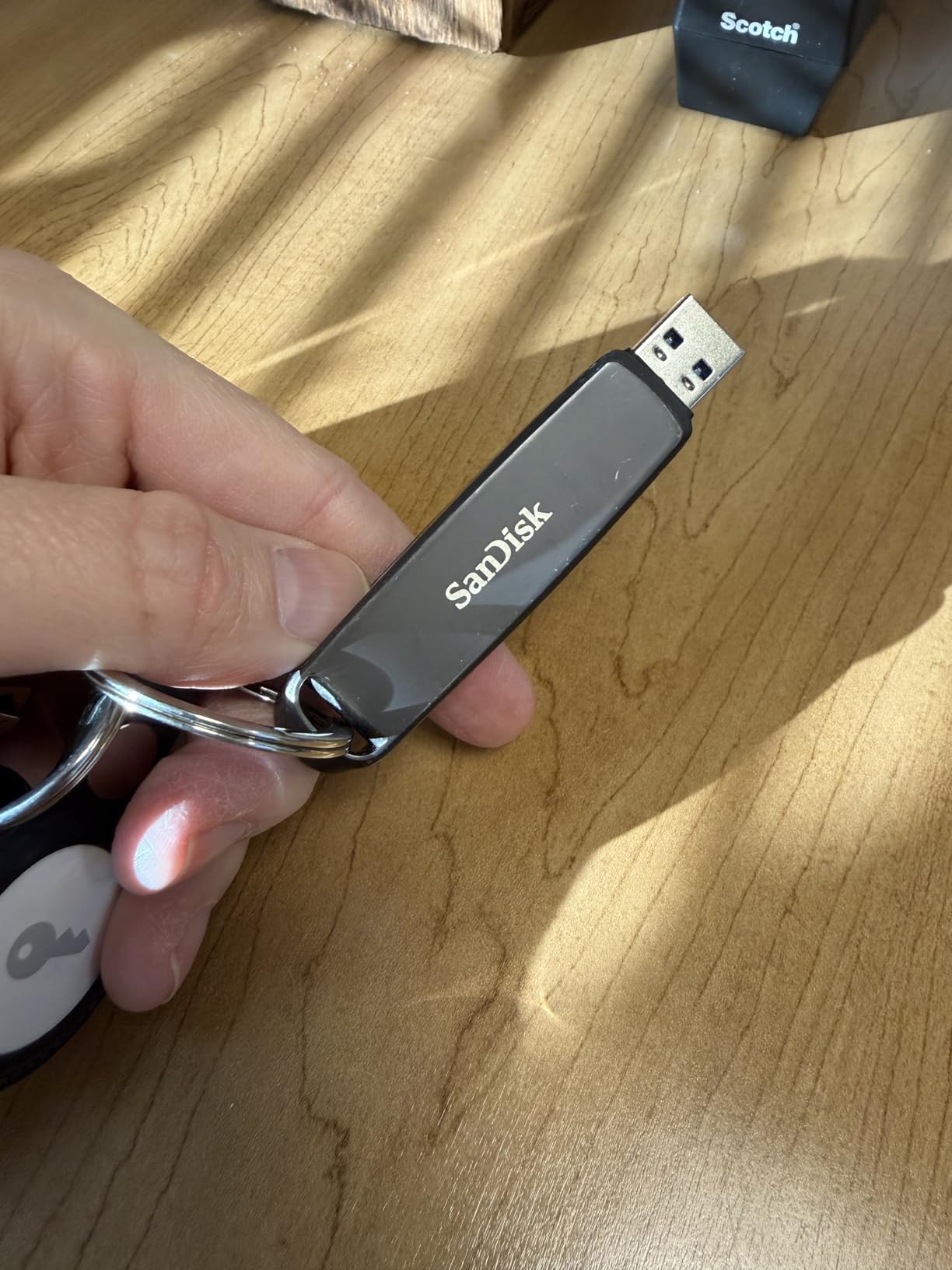 SANDISK 1TB Extreme PRO Dual Drive, USB-C+USB-A, Up to 1000MB/s Read Speeds customer photo 1
