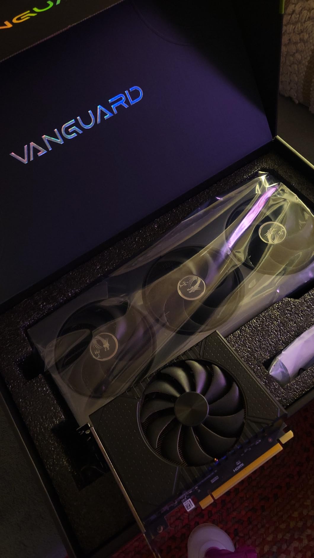 MSI Gaming RTX 5090 32G Vanguard SOC Graphics Card, 32GB GDDR7, 512-bit, 2527 MHz customer photo 2