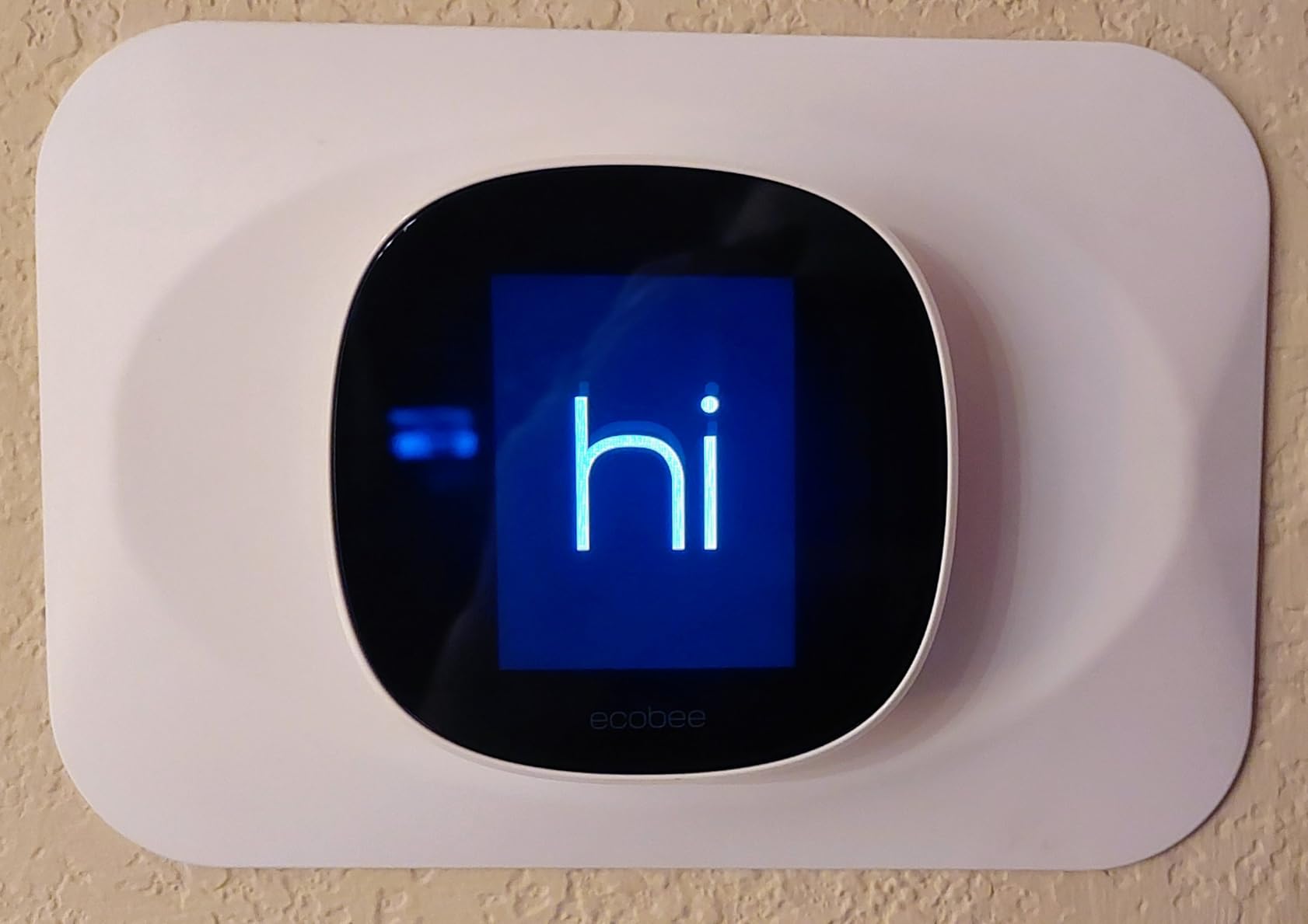 ecobee Smart Thermostat Essential - WiFi Thermostat, Energy Star Certified | Programmable Wi-Fi Thermostat - Works with Siri, Alexa, and Google Assistant customer photo 1