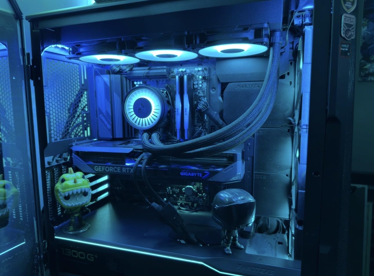 GIGABYTE GeForce RTX 5070 Gaming OC 12G Graphics Card, 12GB 192-bit GDDR7, PCIe 5.0, WINDFORCE Cooling System customer photo 1