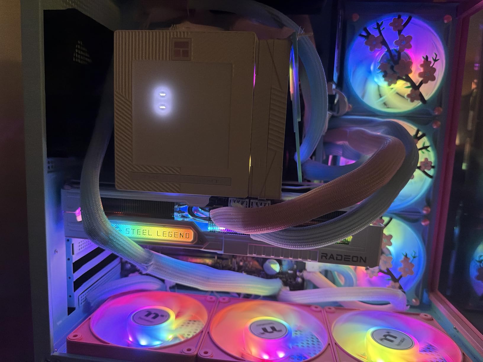 ASRock Radeon RX 9070 XT Steel Legend 16GB Graphics Card, AMD RDNA 4 Architecture, 2970 MHz, GDDR6, PCIe 5.0, Triple Fans customer photo 2