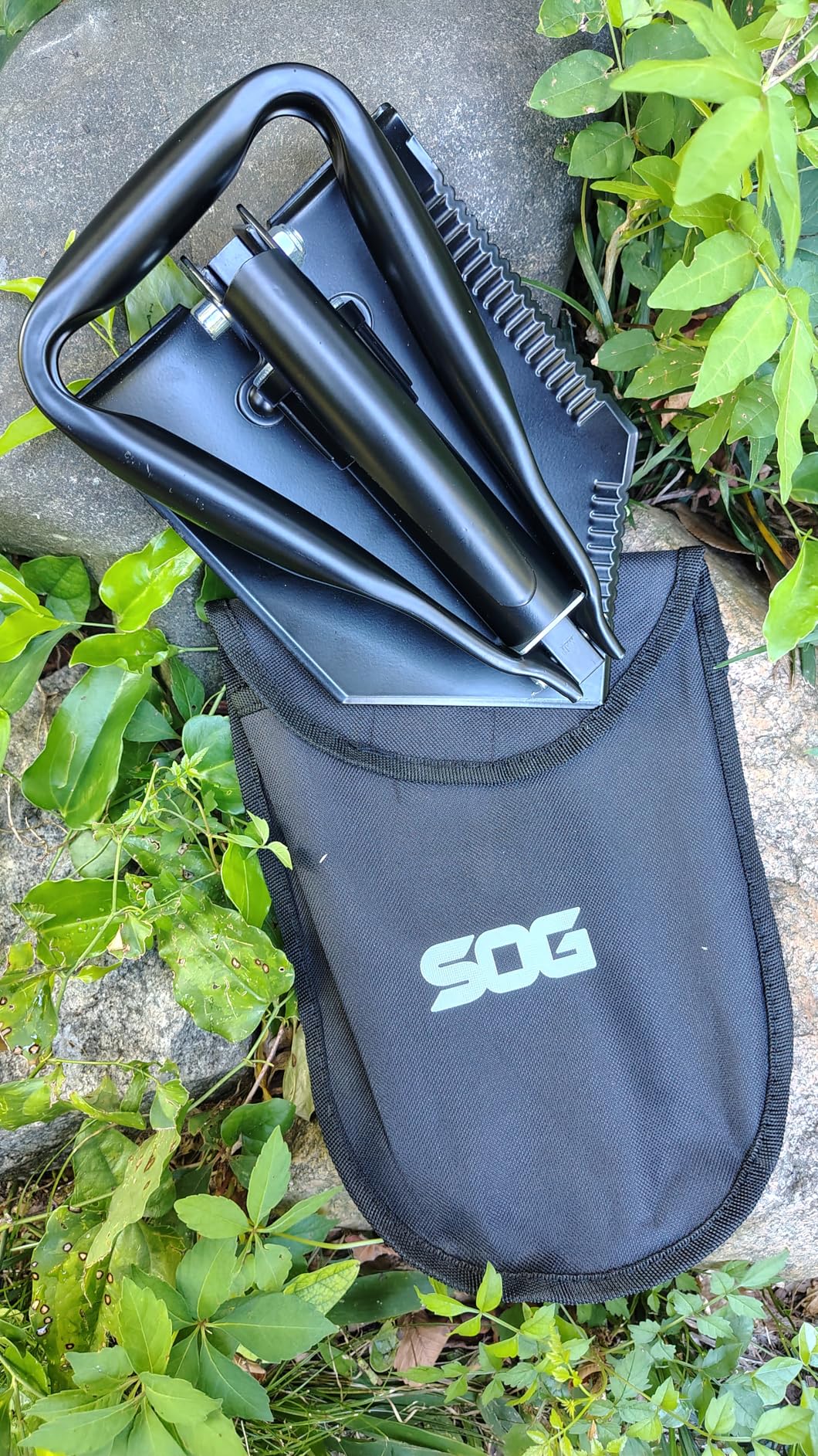 SOG XL Entrenching Tool - Large Folding Survival Shovel customer photo 2