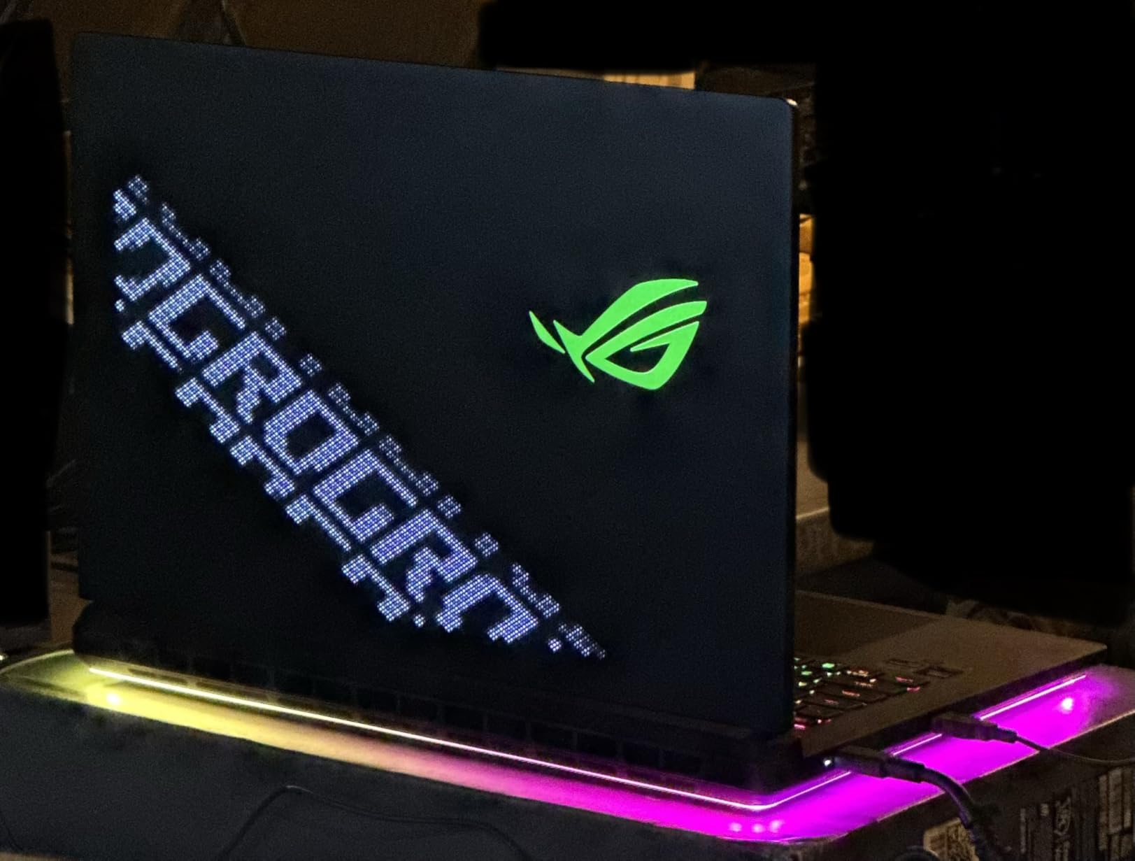 ROG Strix SCAR 18 (2025) Gaming Laptop, 18 inch ROG Nebula HDR 16:10 2.5K 240Hz, NVIDIA GeForce RTX 5080, Intel Core Ultra 9 275HX, 32GB DDR5, 2TB PCIe Gen 4 SSD, Wi-Fi 7, Windows 11 Pro customer photo 2