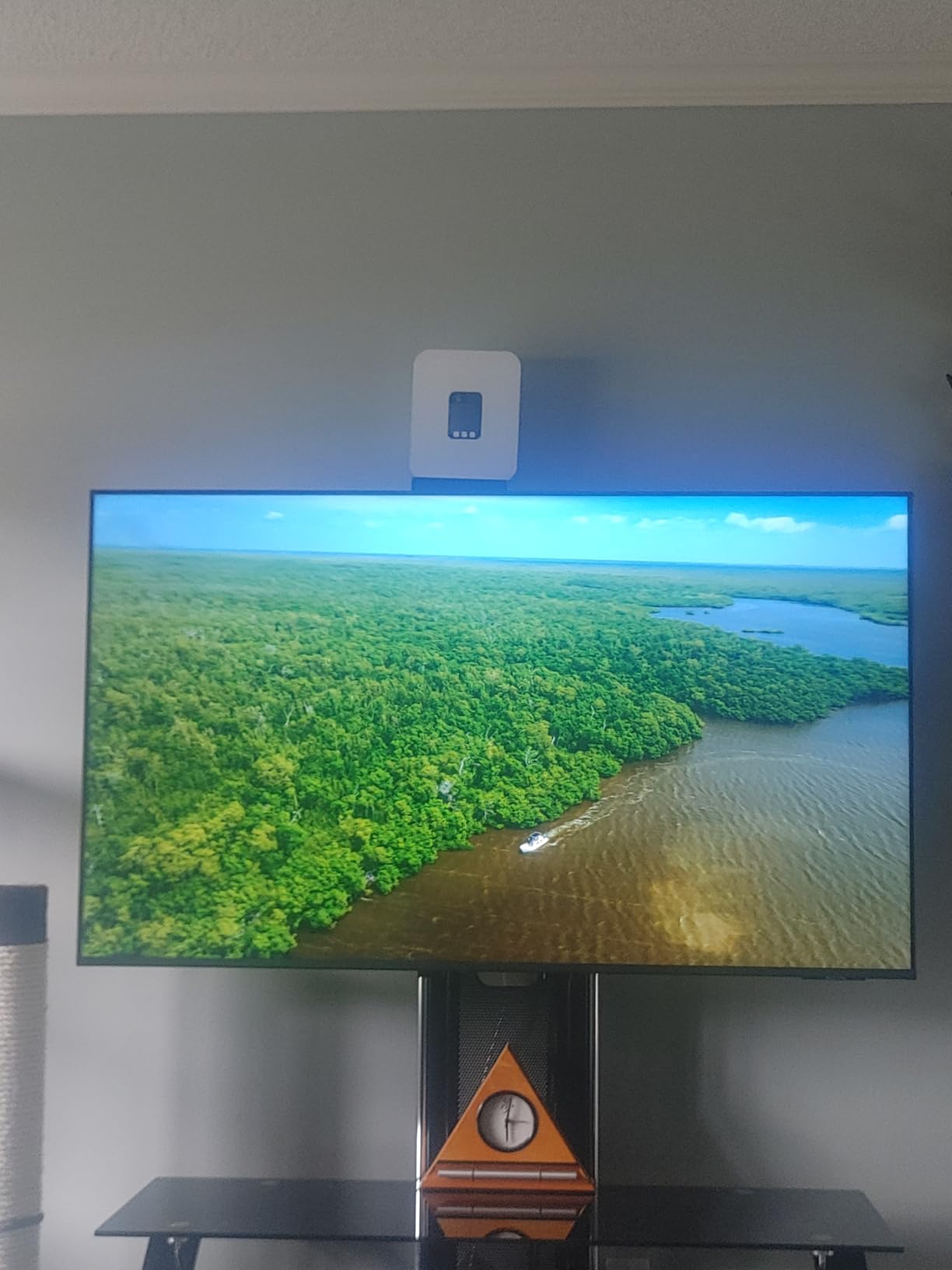 Samsung 75-Inch Class Crystal UHD U8000F 4K Smart TV (2025 Model) Endless Free Content, Crystal Processor, MetalStream Design, Knox Security, Alexa Built-in customer photo 1