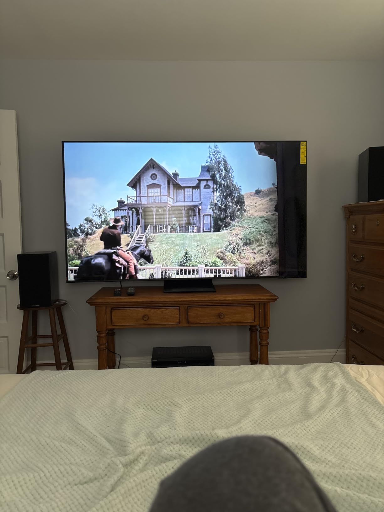 65-Inch Class Neo QLED QN70F 4K Mini LED Smart TV (2025 Model) NQ4 AI Gen2 Processor, Quantum Matrix Technology Slim, Motion Xcelerator 144Hz, Samsung Vision AI, Alexa Built-in customer photo 2