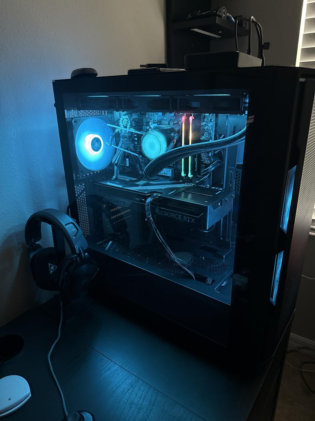 Skytech Gaming Rampage Desktop PC, Ryzen 7 9700X 3.8 GHz (5.5GHz), NVIDIA RTX 5070 Ti 16GB, 1TB Gen4 NVMe SSD, 32GB DDR5 RAM 5600 RGB, 850W Gold ATX 3 PSU, 360mm ARGB AIO, Wi-Fi, Win 11 customer photo 1