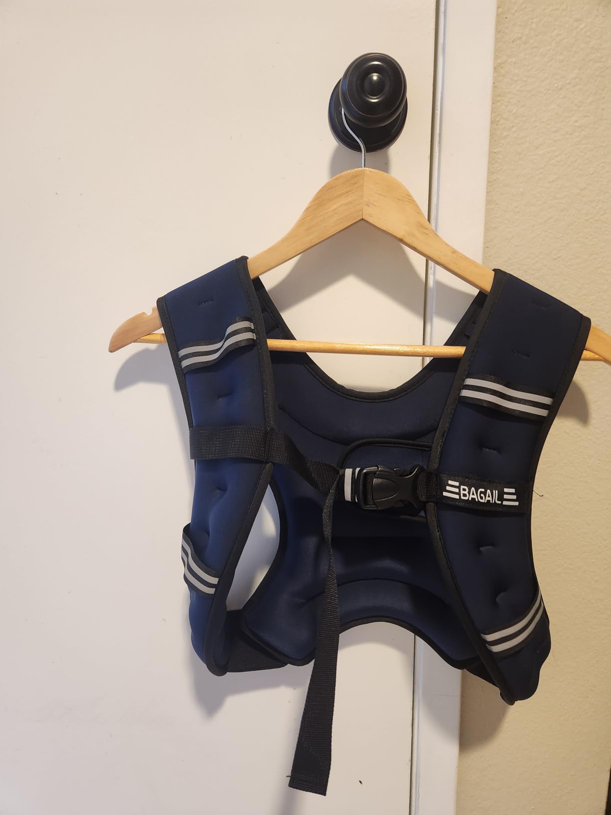 BAGAIL Comfort-Fit Weighted Vest for Woman, Even Weight Distribution, Faster Weight Loss, No-Chafe or Bounce for Walking & Running with Detachable Phone Pouch & Reflective Stripes (Available 5-30lbs) customer photo 1