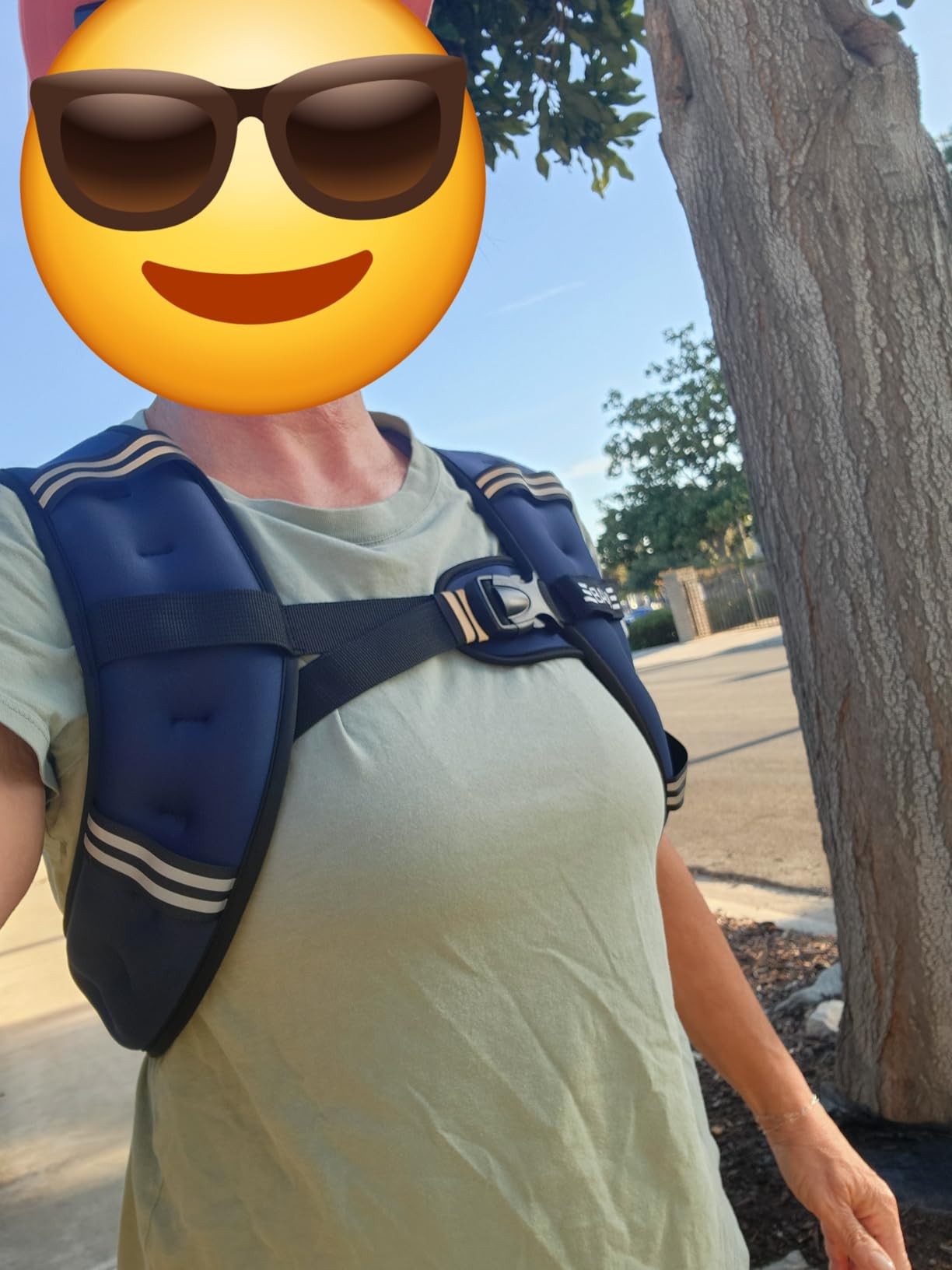 BAGAIL Comfort-Fit Weighted Vest for Woman, Even Weight Distribution, Faster Weight Loss, No-Chafe or Bounce for Walking & Running with Detachable Phone Pouch & Reflective Stripes (Available 5-30lbs) customer photo 2