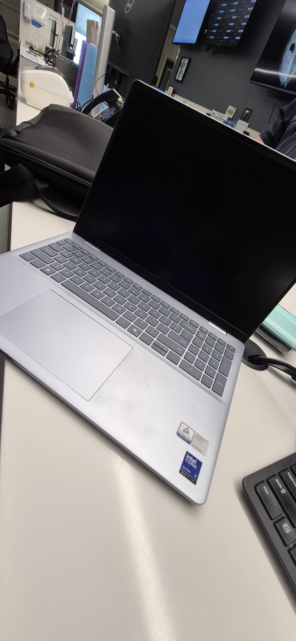 Dell 16 Plus Laptop, 16.0-inch 2.5K Display, Intel Core Ultra 9 288V, 32GB LPDDR5X Memory, 2TB SSD, Arc Graphics, Windows 11 Home customer photo 1