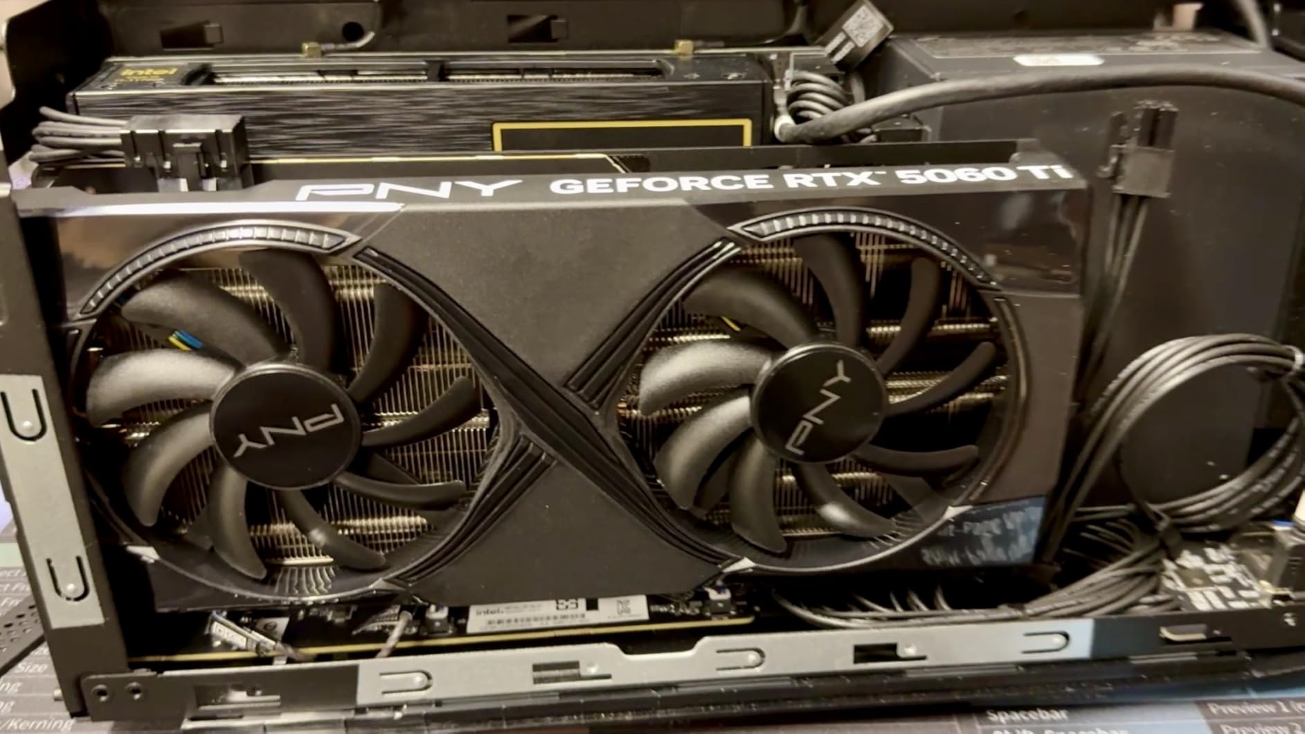 PNY NVIDIA GeForce RTX 5060 Ti OC Dual Fan, Graphics Card (8GB GDDR7, 128-bit, Boost Speed: 2692 MHz, SFF-Ready, PCIe 5.0, HDMI/DP 2.1, 2-Slot, NVIDIA Blackwell Architecture, DLSS 4) customer photo 2