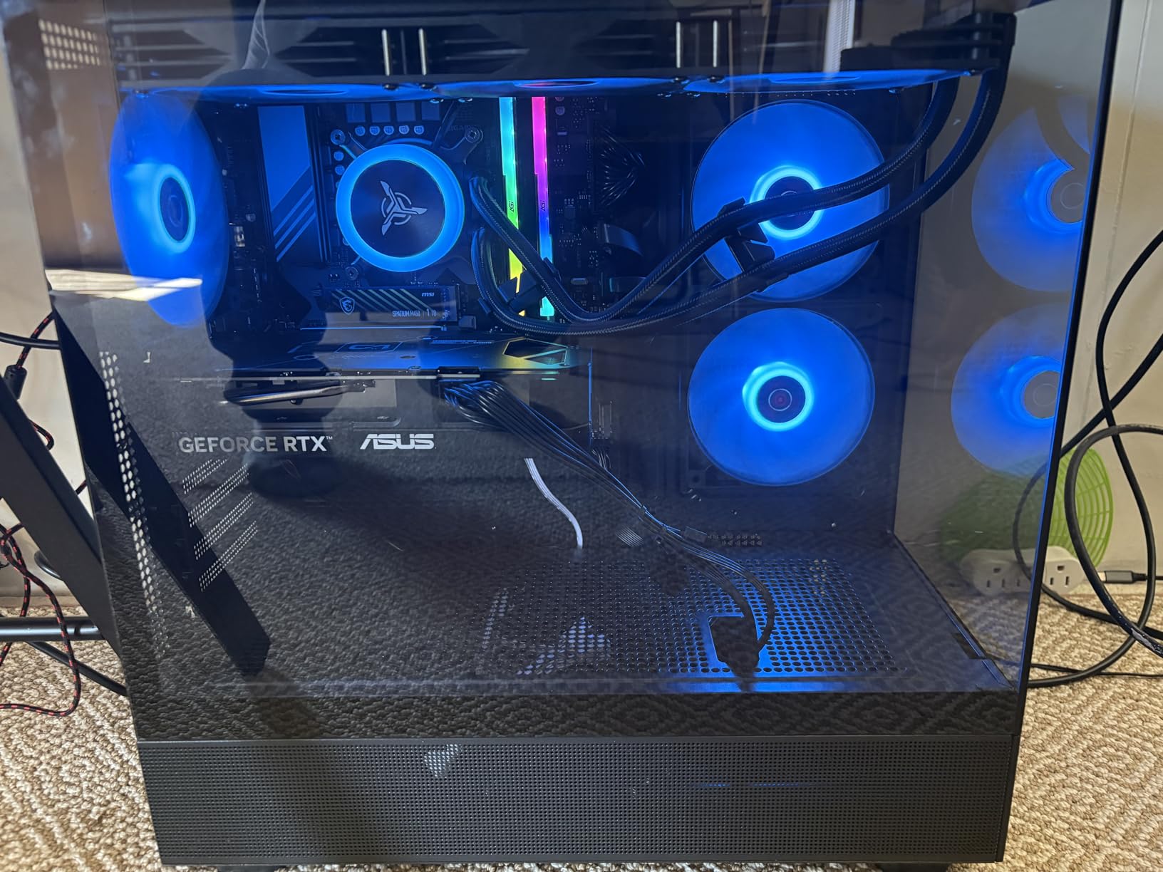 Skytech Gaming Blaze4 Mini Desktop PC, Intel i5 14400F 2.5 GHz (4.7GHz Turbo), NVIDIA RTX 5060 Ti 16GB, 1TB Gen4 NVMe SSD, 16GB DDR5 RAM 5200, 650W Gold PSU, Wi-Fi, Win 11 customer photo 2