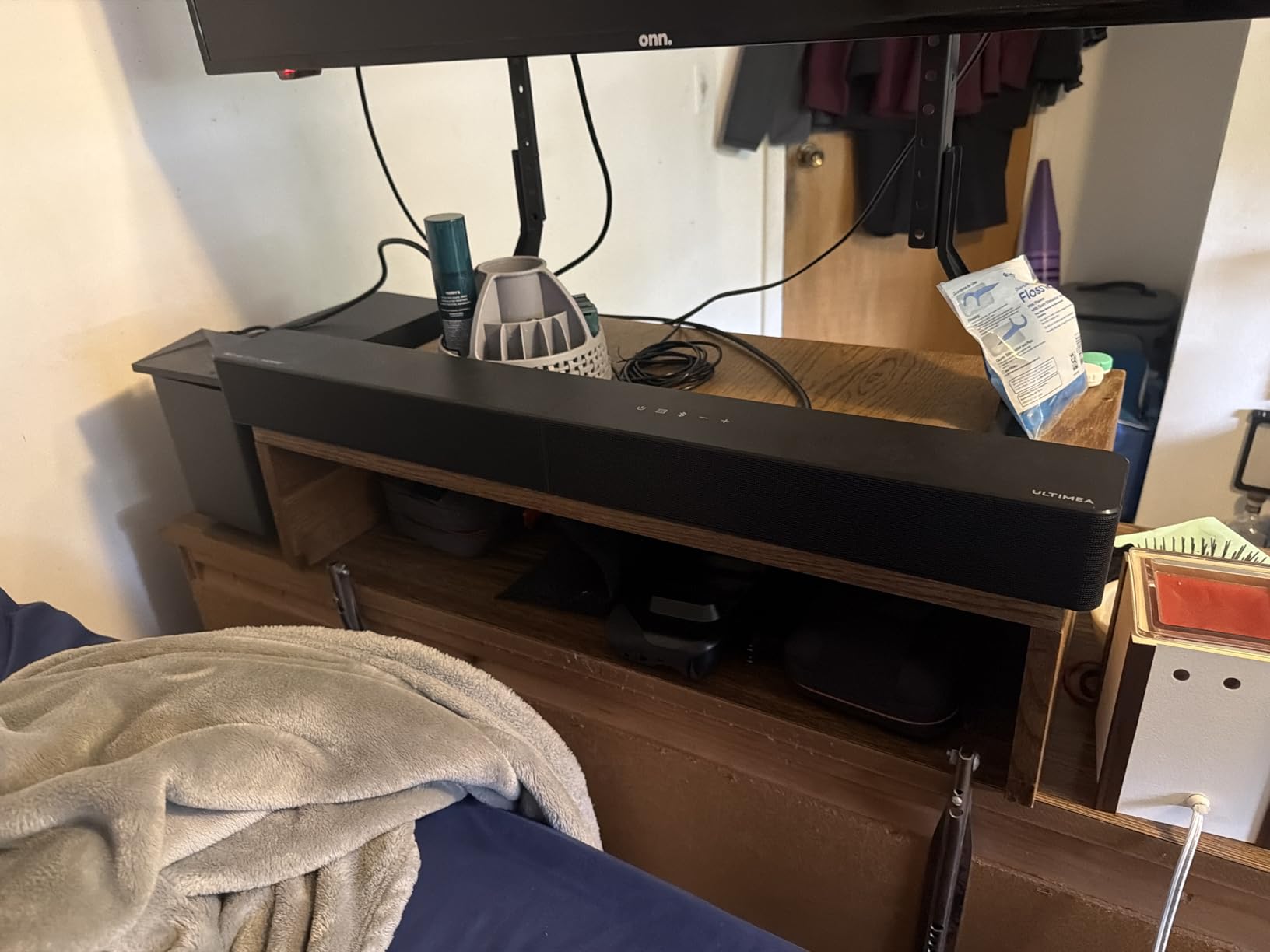 ULTIMEA 5.1CH Surround Sound Bar with Subwoofer, Dolby Atmos, VoiceMX, BassMX, APP, 300W Soundbar for Smart TV, Home Theater Surround Sound System, Bluetooth 5.4, Poseidon M60 (2026 Model) customer photo 1