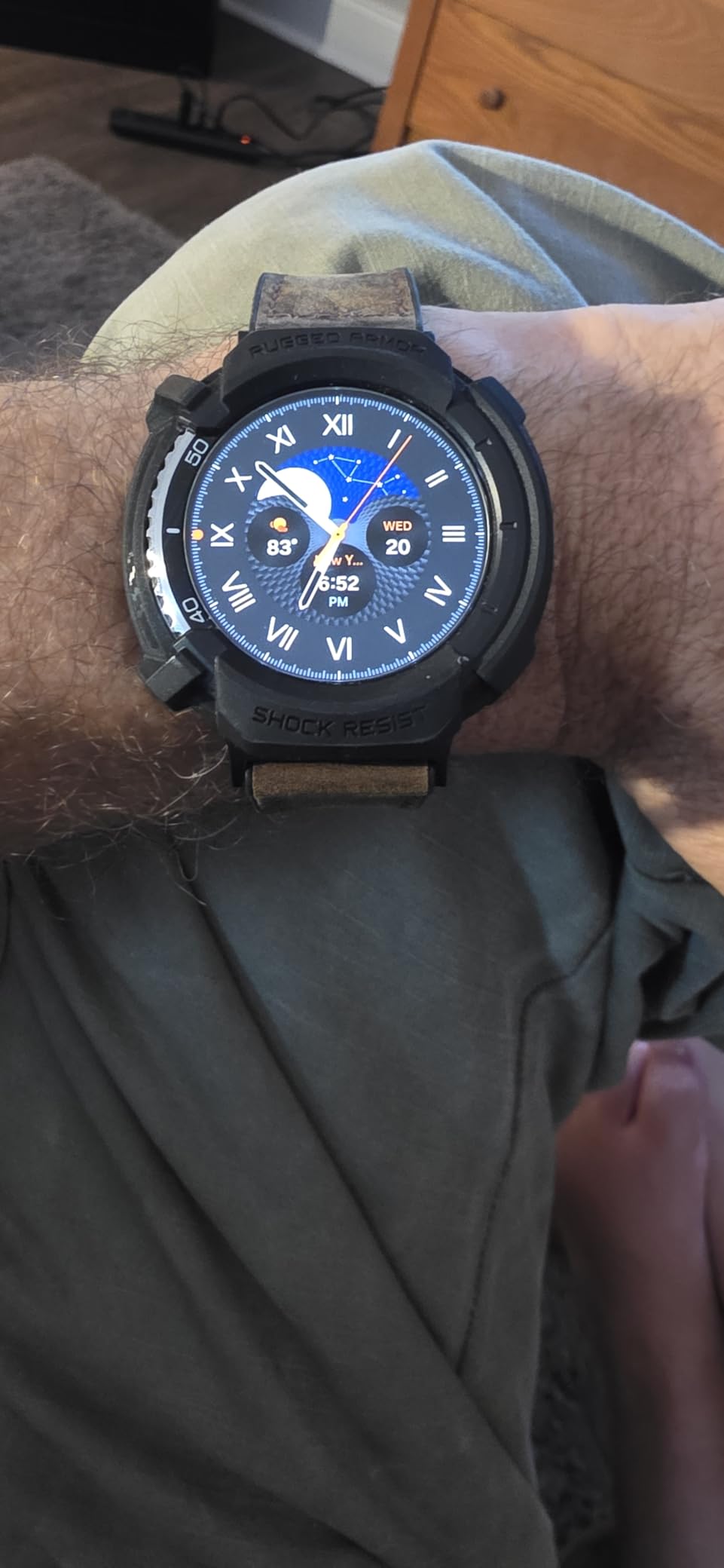 Samsung Galaxy Watch 8 Classic (2025) 46mm LTE Smartwatch, Cushion Design, Rotating Bezel, Quick Button, Sleep Coaching, Running Coach, Energy Score, White customer photo 1