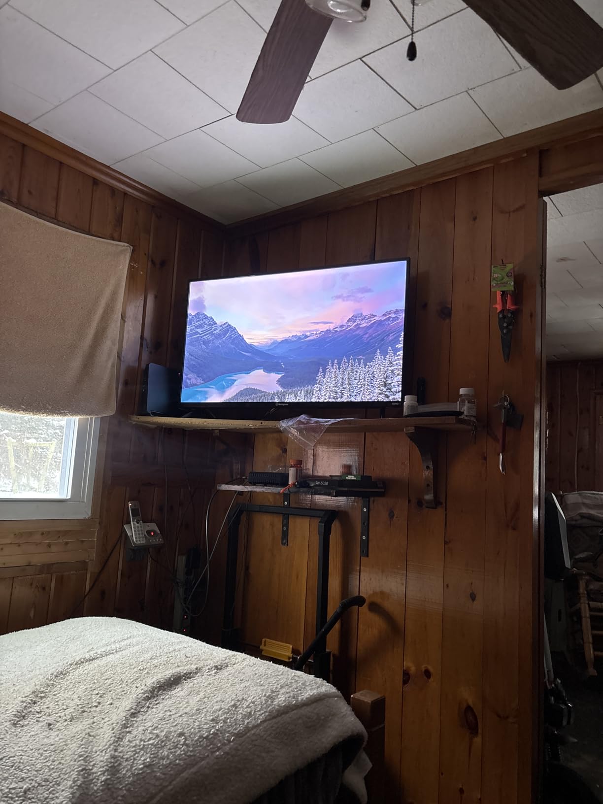 Westinghouse 43-inch Smart TV, FHD 1080P Xumo TV w/Voice Remote, Flat Screen Television w/Dolby Atmos, Bluetooth, Apple AirPlay, Wi-Fi & Mobile Connectivity customer photo 1