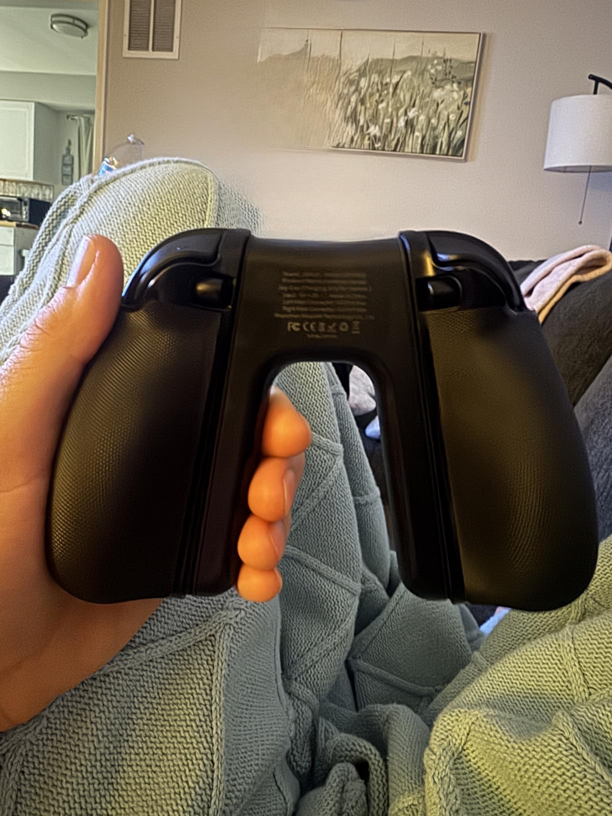 JSAUX Switch 2 Charging Grip for Nintendo Switch 2, Magnetic Grip Controller Compatible with Switch 2 JoyPads, Play While Charging with LED Indicator& 1.5m/4.9ft Charger Cable-Black customer photo 1