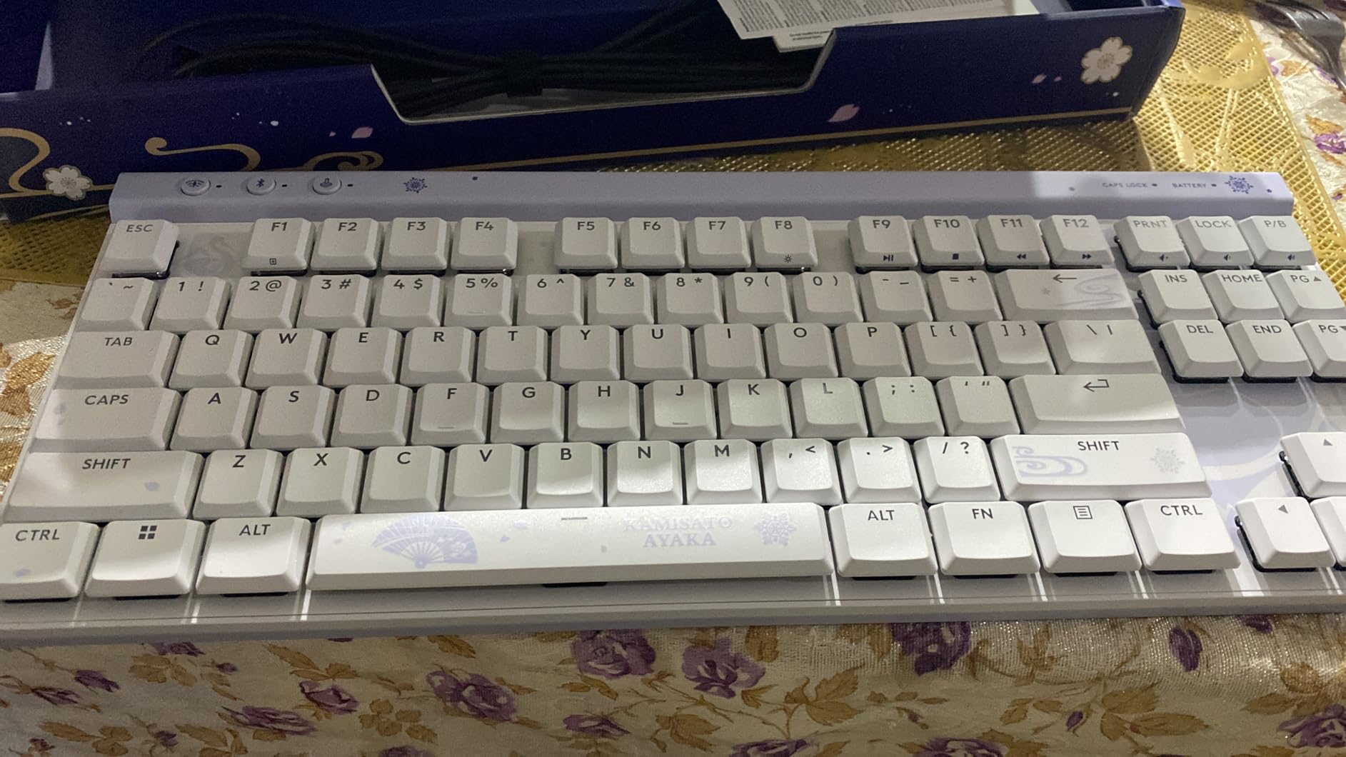 Logitech G515 Wireless Gaming Keyboard TKL, Low Profile, Kamisato Ayaka Special Edition, LIGHTSYNC RGB, Thin Tenkeyless Design, Double-Shot PBT Keycaps, Tactile Brown Mechanical Switches customer photo 2
