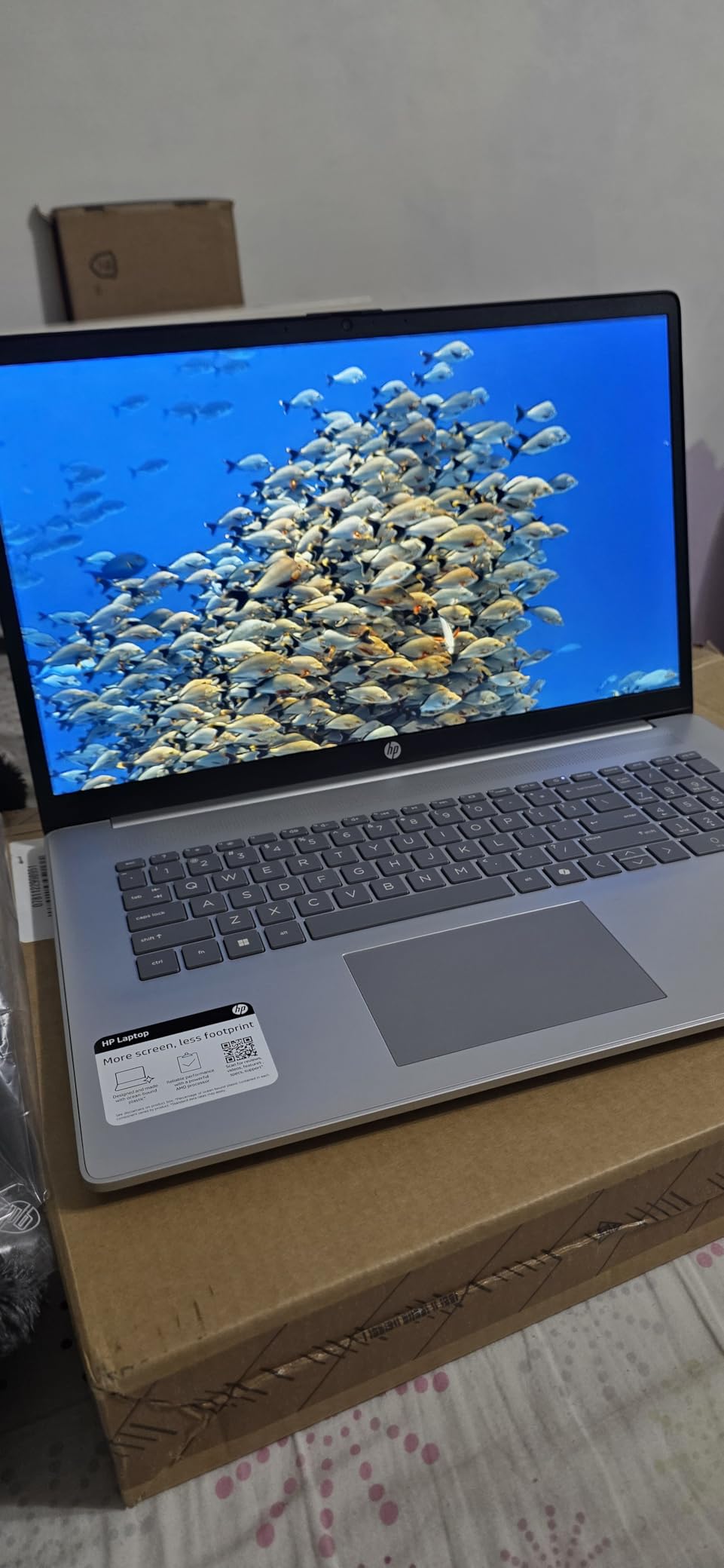 HP 17.3