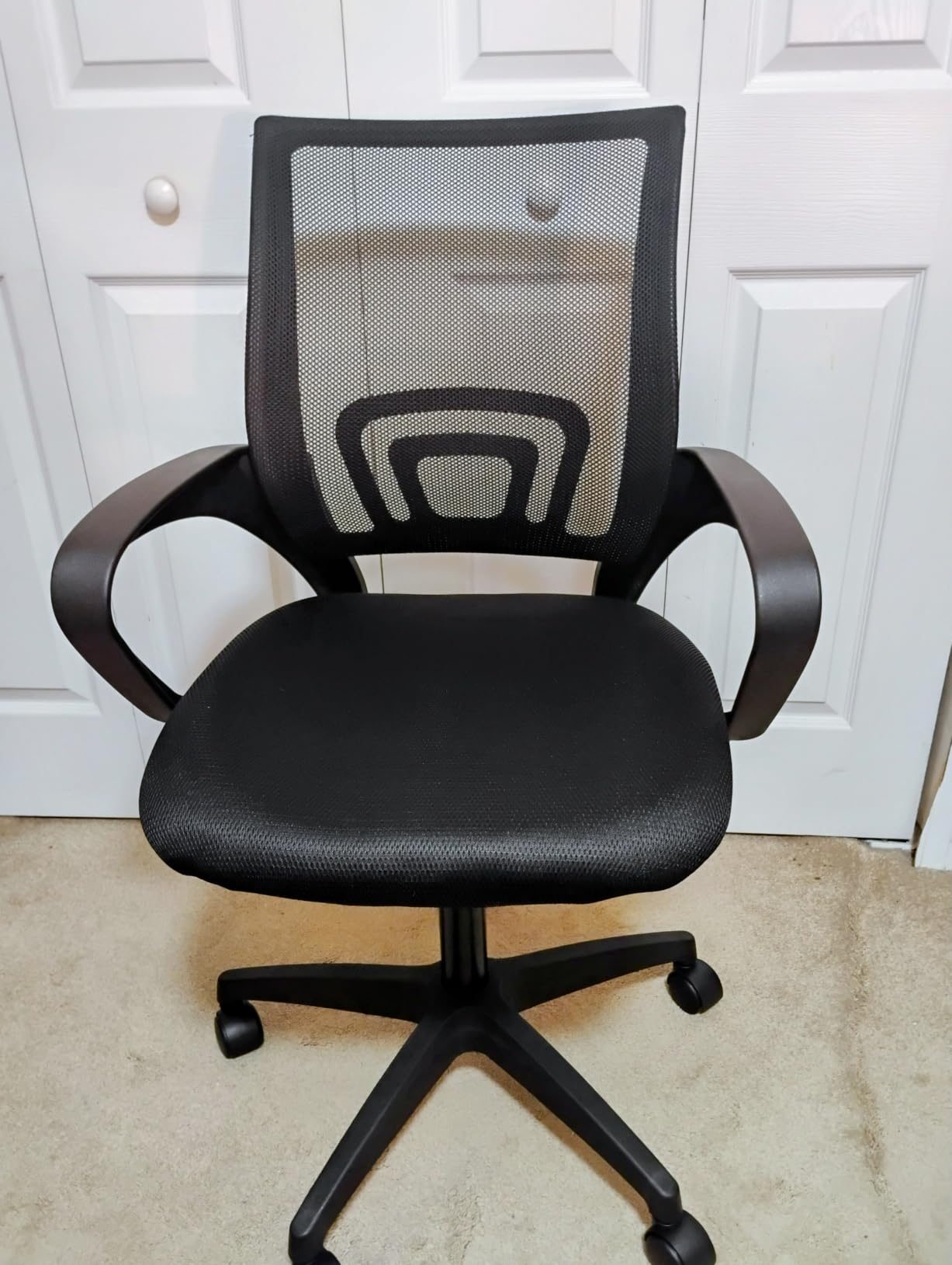 BestOffice Ergonomic Office Chair - Mid-Back Swivel Desk Chair with Breathable Backrest & Lumbar Support, Adjustable Height, Sponge Seat, Rolling Wheels, Dark Black customer photo 1