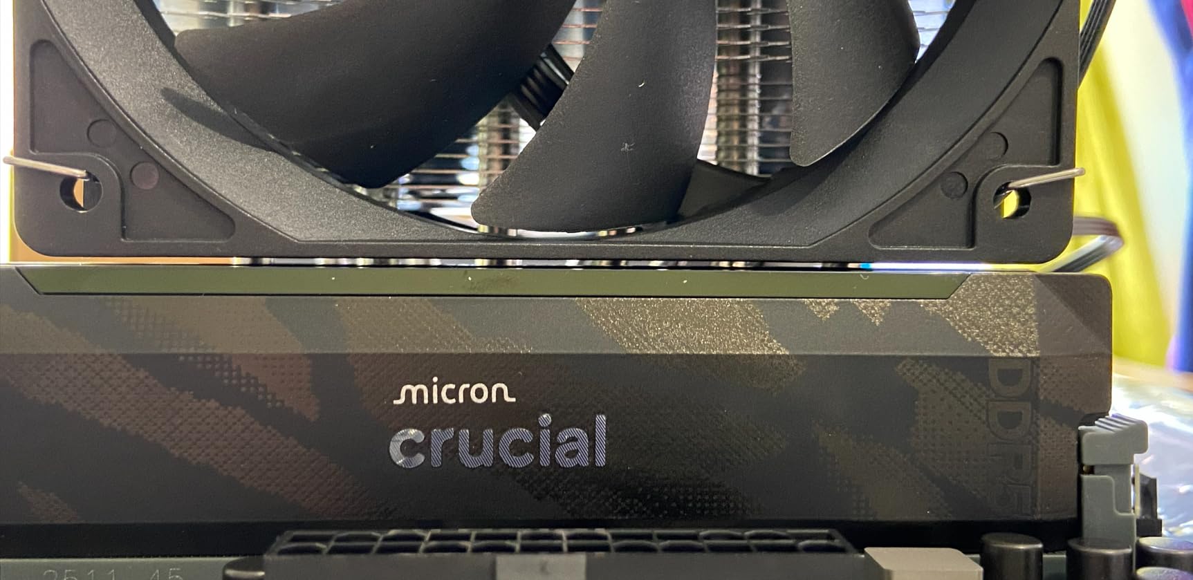 Crucial Pro DDR5 RAM 32GB Kit (2x16GB), 6400MHz CL32, Overclocking Desktop Gaming Memory, Intel XMP 3.0 & AMD Expo Compatible, Black - CP2K16G64C32U5B customer photo 2
