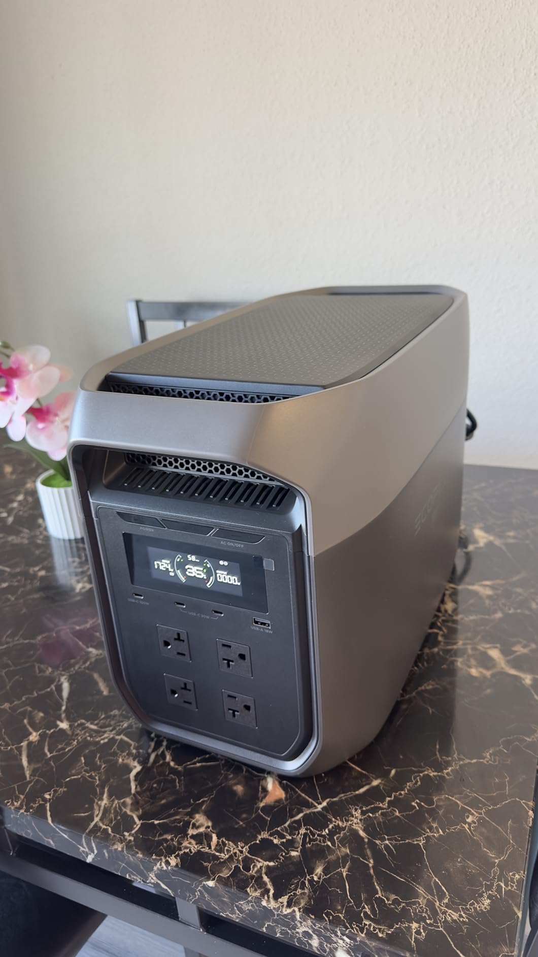 EF ECOFLOW DELTA 3 Max Portable Power Station, 2048Wh LFP Battery, 2400W | 3400W X-Boost Output, Ultra-Fast 0-80% Charging in 1.13 Hr, Home Backup & RV Camping, Solar Generator (Solar Panel Optional) customer photo 1