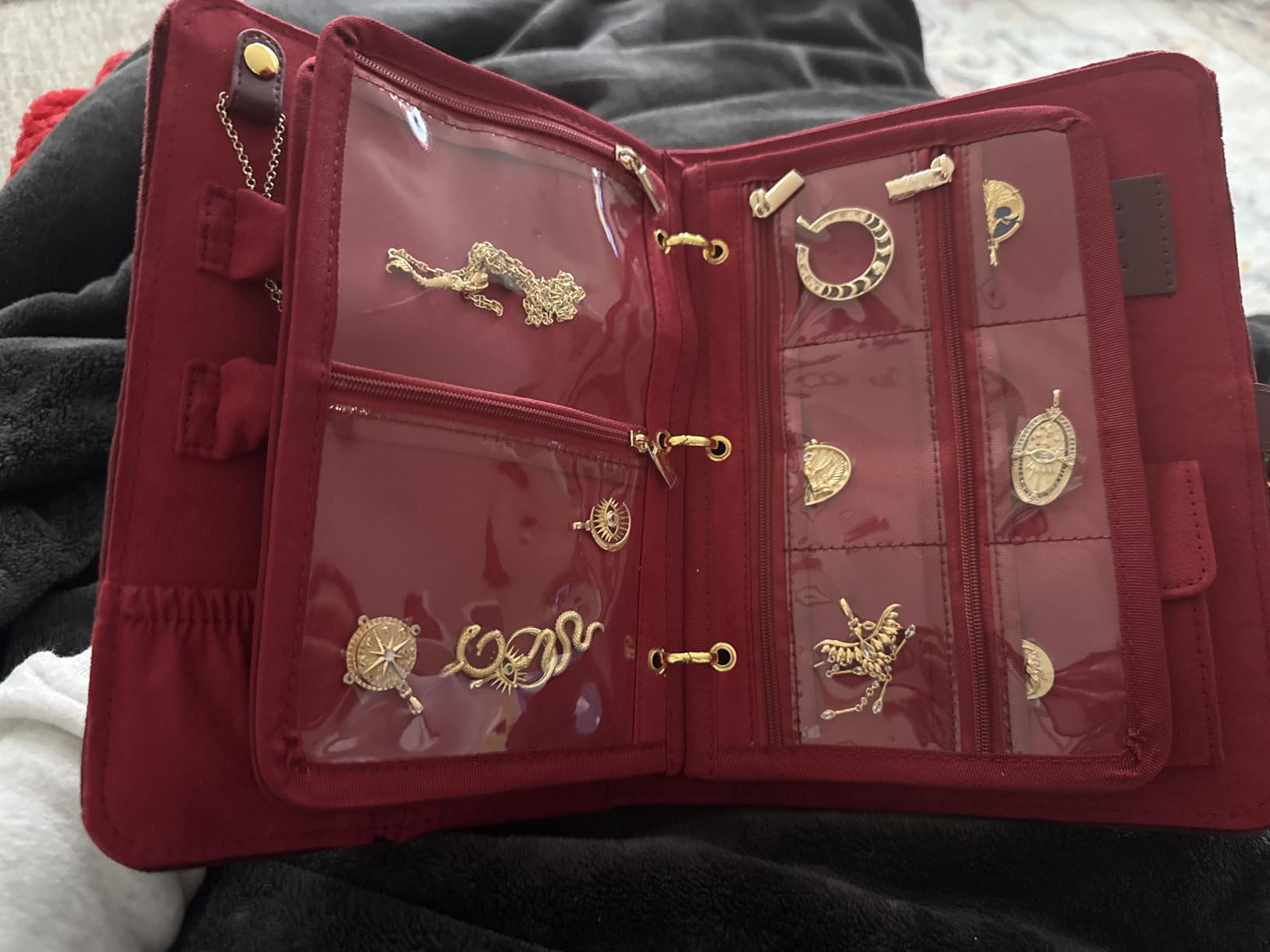 Travel Jewelry Organizer Case, Premium Full Velvet Exterior Leather Frame Portable Jewelry Storage Box, Anti-Tarnish Soft Velvet Lining for Women for Earrings Rings Necklaces, Gift for Wife Mom customer photo 2