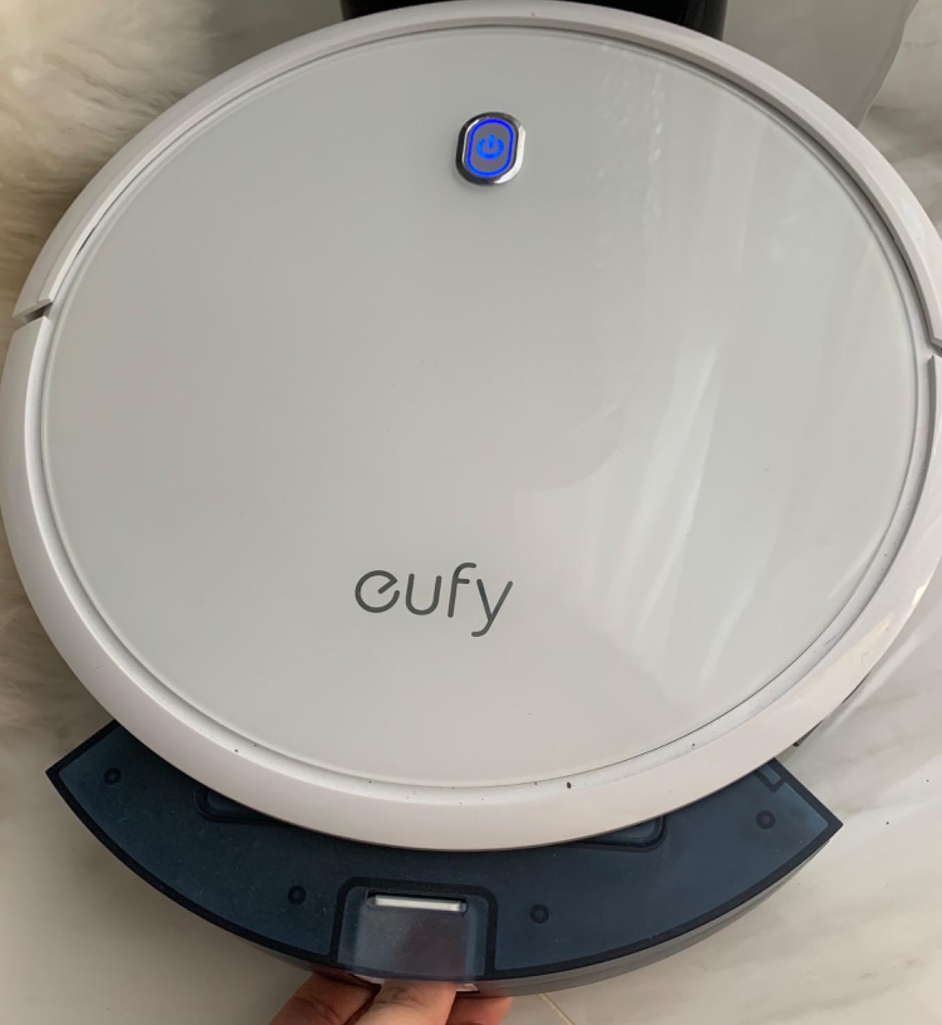 eufy C28 Robot Vacuum Cleaner and Mop Combo, 15,000 Pa, HydroJet Roller Mop customer photo 2