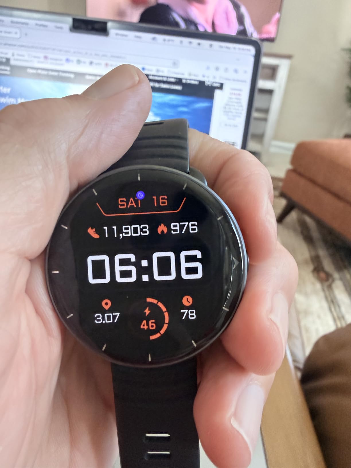 Parsonver Swimming Smart Watch, 5ATM Waterproof Watch for Pool & Open Water | AI Swim Analysis, Built-in GPS & Compass, AMOLED Screen Fitness Trackers 100+ Sports Modes, Heart Rate & Sleep Monitor, Black customer photo 2