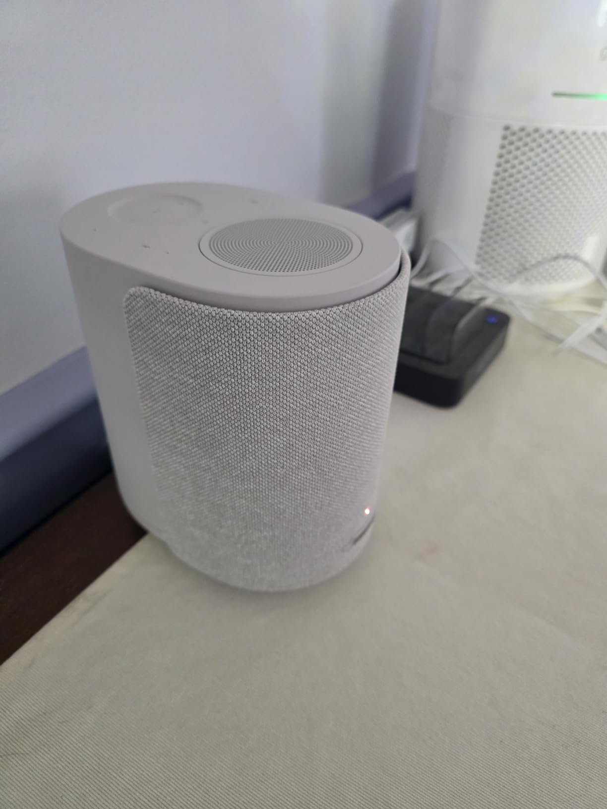 Bose New Lifestyle Ultra Speaker, Wireless Home Speaker, TrueSpatial Audio, CleanBass, AirPlay & Google Cast, Black customer photo 1