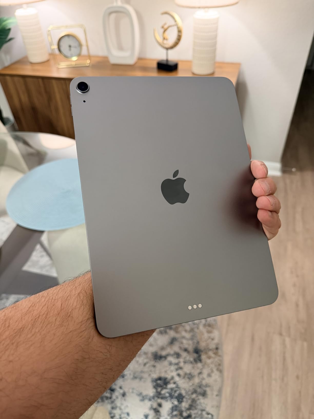 iPad Air 11-inch (M4): Liquid Retina Display, 128GB, 12MP Front/Back Camera, Wi-Fi 7 with Apple N1, Touch ID, All-Day Battery Life - Space Gray customer photo 1