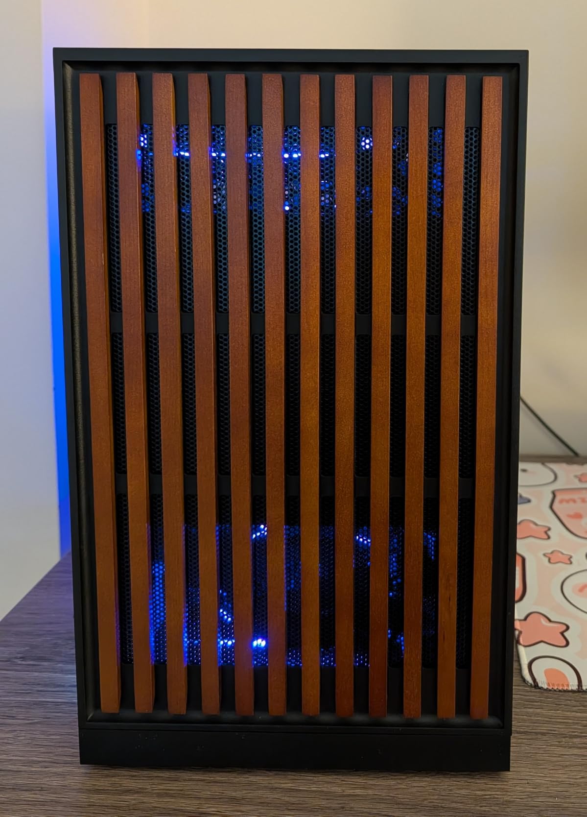 KOTIN G60B Prebuilt Gaming PC, GeForce RTX 5070 12GB GDDR7, AMD Ryzen 7 9700X, 32GB DDR5 6000MHz, 1TB PCIe 4.0 SSD, 360mm Liquid Cooler, 11.3 Inch Smart Display, WiFi 7, ARGB Tower for 4K Gaming customer photo 2