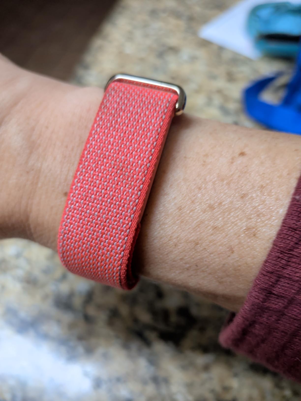 Google Fitbit Air - Screenless Activity Tracker with Fitness, Heart Rate, and Sleep Tracking - Personalized AI-Powered Coaching - Up to 7 Days' Battery Life - Works with iOS and Android customer photo 1
