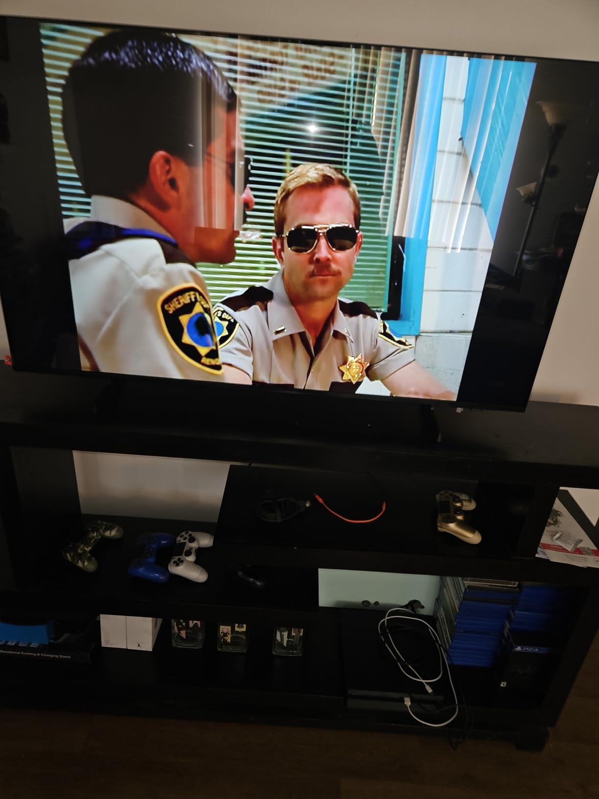 50-Inch Class Crystal UHD U8000H Series Samsung Vision AI Smart TV (2026 Model, 50U8000H) Crystal Processor 4K, Endless Free Content, Motion Xcelerator, Color Booster, Alexa Built-in customer photo 2