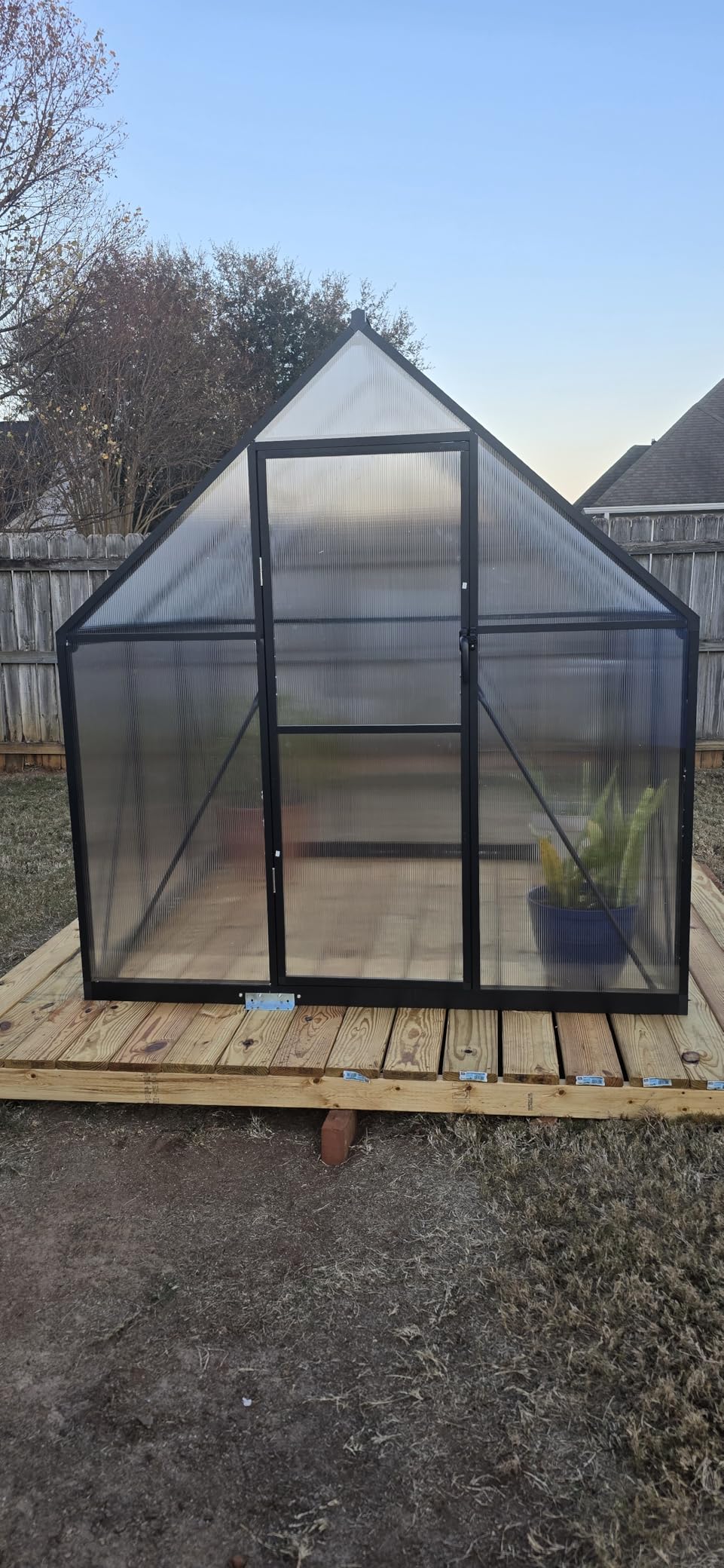 HOOYEAH Outdoor Polycarbonate Greenhouse, 6x4 FT Greenhouses for Outdoors, Aluminum Frame Plant Green House with Locking Door & Roof Vent, Heavy Duty Winter Greenhouse for Backyard Gardening customer photo 1