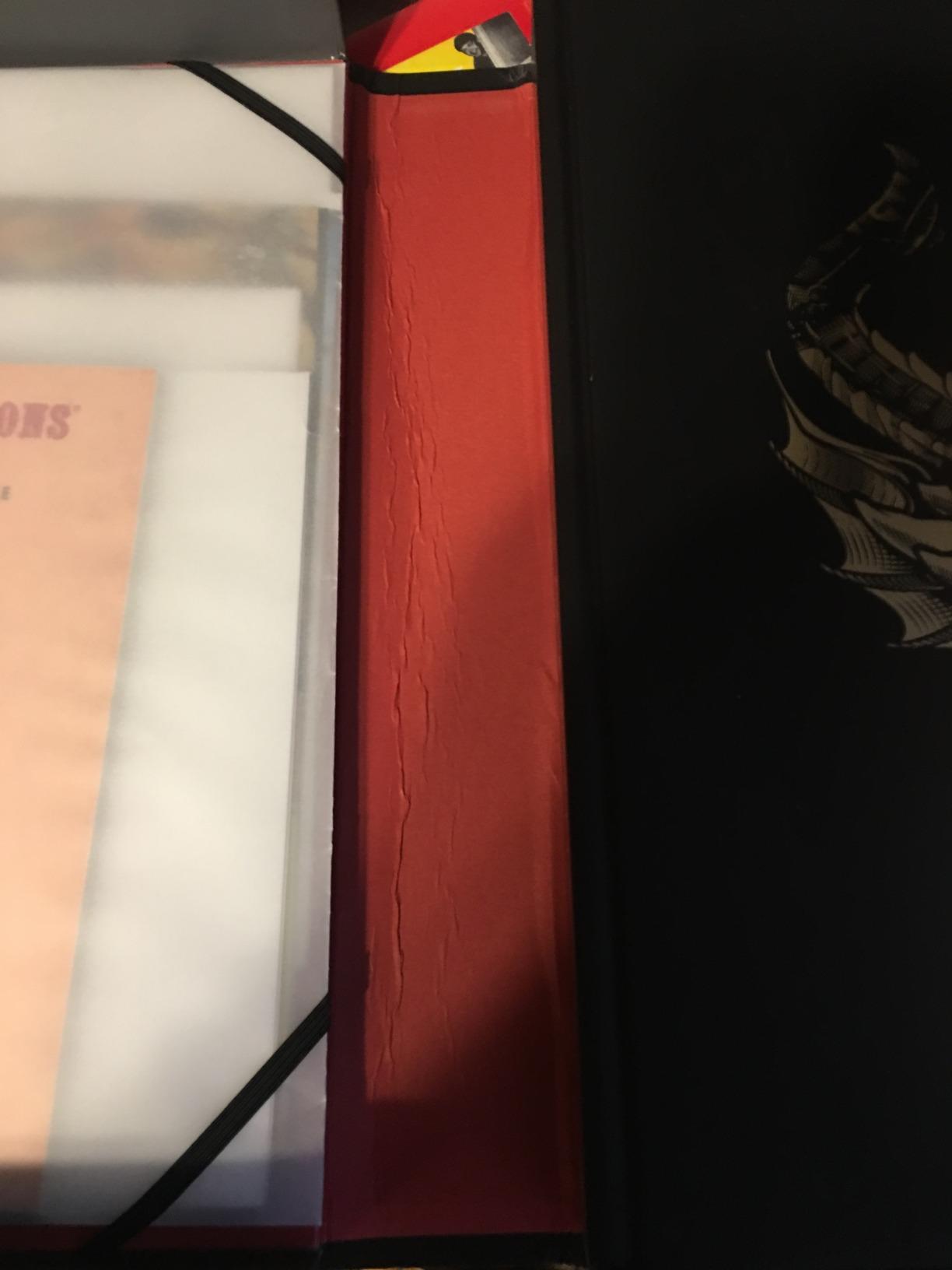 Dungeons & Dragons Art & Arcana [Special Edition, Boxed Book & Ephemera Set]: A Visual History customer photo 2