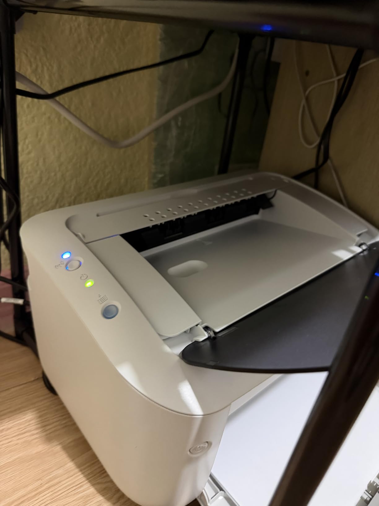 Canon imageCLASS LBP6030w - Monochrome Single-Function Wireless Compact Wireless Laser Printer, 1 Year Limited Warranty, 19 PPM, White - Print Only customer photo 1