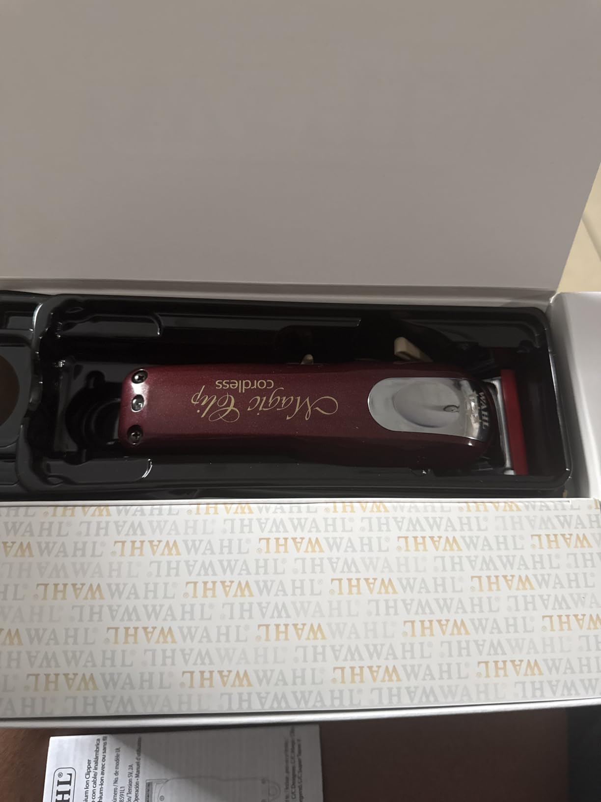 Wahl Professional 5 Star Magic Clip Cordless Clipper, Stagger-Tooth Blade, Seamless Blends & Fades with 100+ Min Lithium-Ion Runtime customer photo 2