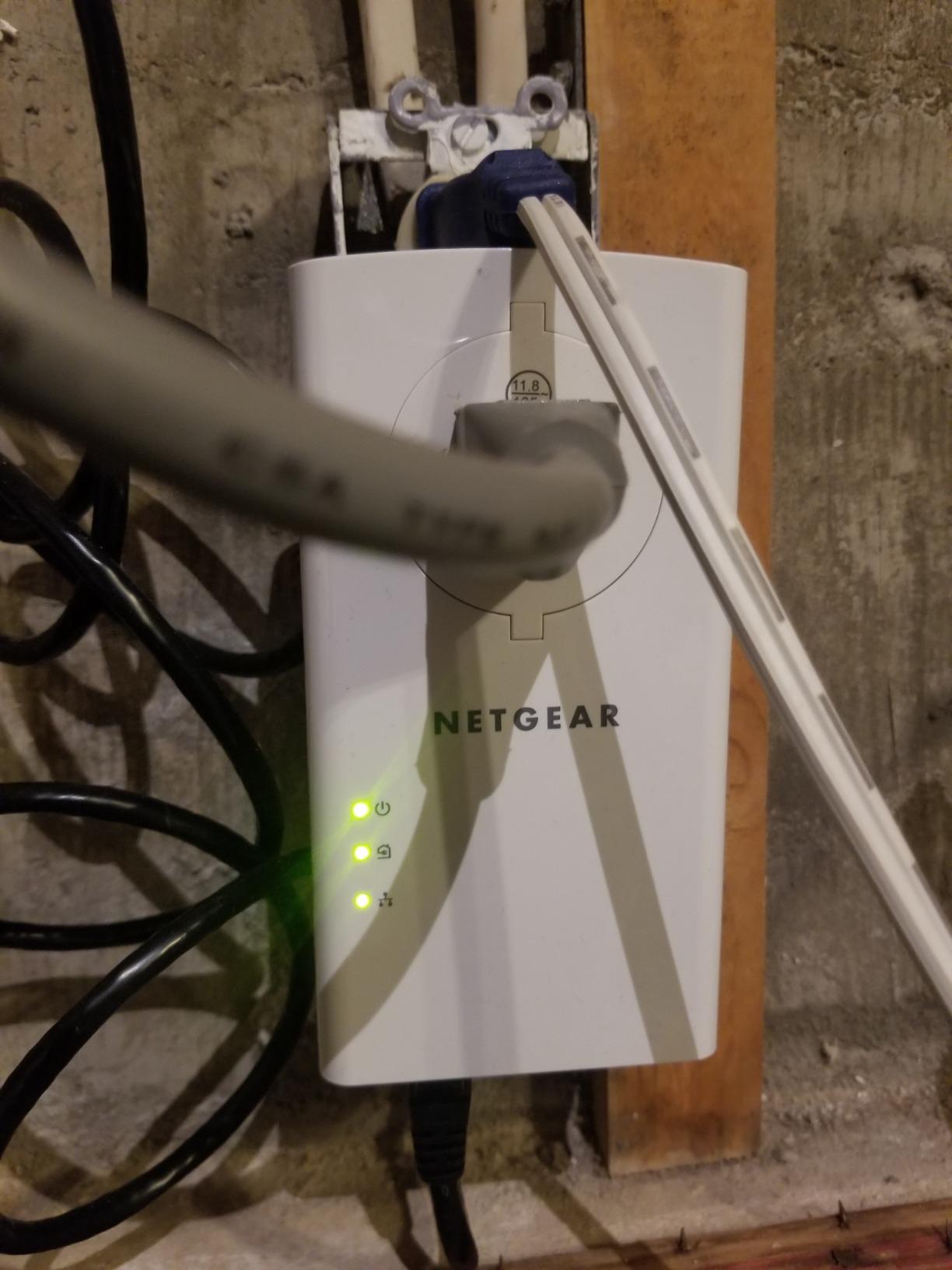 NETGEAR Powerline Adapter Kit, 2000 Mbps Wall-Plug, 2 Gigabit Ethernet Ports with Passthrough + Extra Outlet (PLP2000-100PAS), uses Your existing Internet Service via Household Wiring customer photo 2