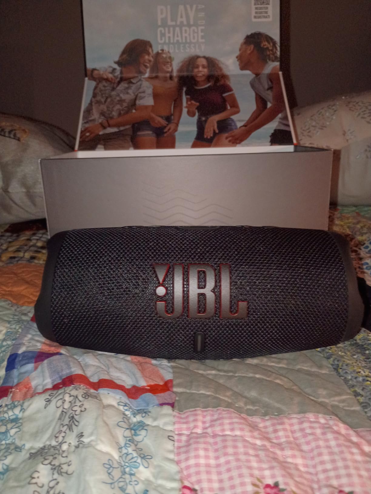 JBL CHARGE 5 - Portable Waterproof (IP67) Bluetooth Speaker with Powerbank USB Charge out, 20 hours playtime, JBL Partyboost (Black) customer photo 2