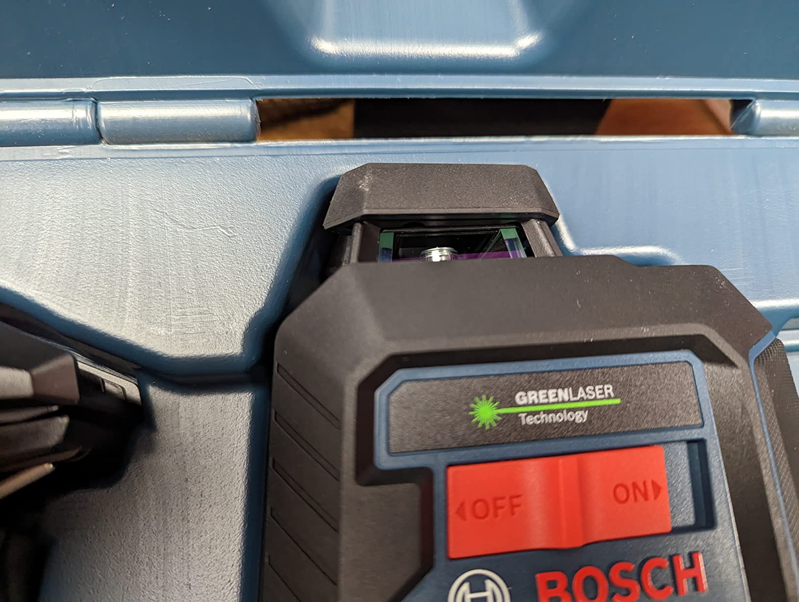 BOSCH PRO GLL50-40G Green-Beam Self-Leveling 360 Degree Cross-Line Laser | VisiMax technology, Smart Pendulum System, 1/8 in. accuracy, contractors, stable mounting, surveying, construction, outdoor customer photo 1