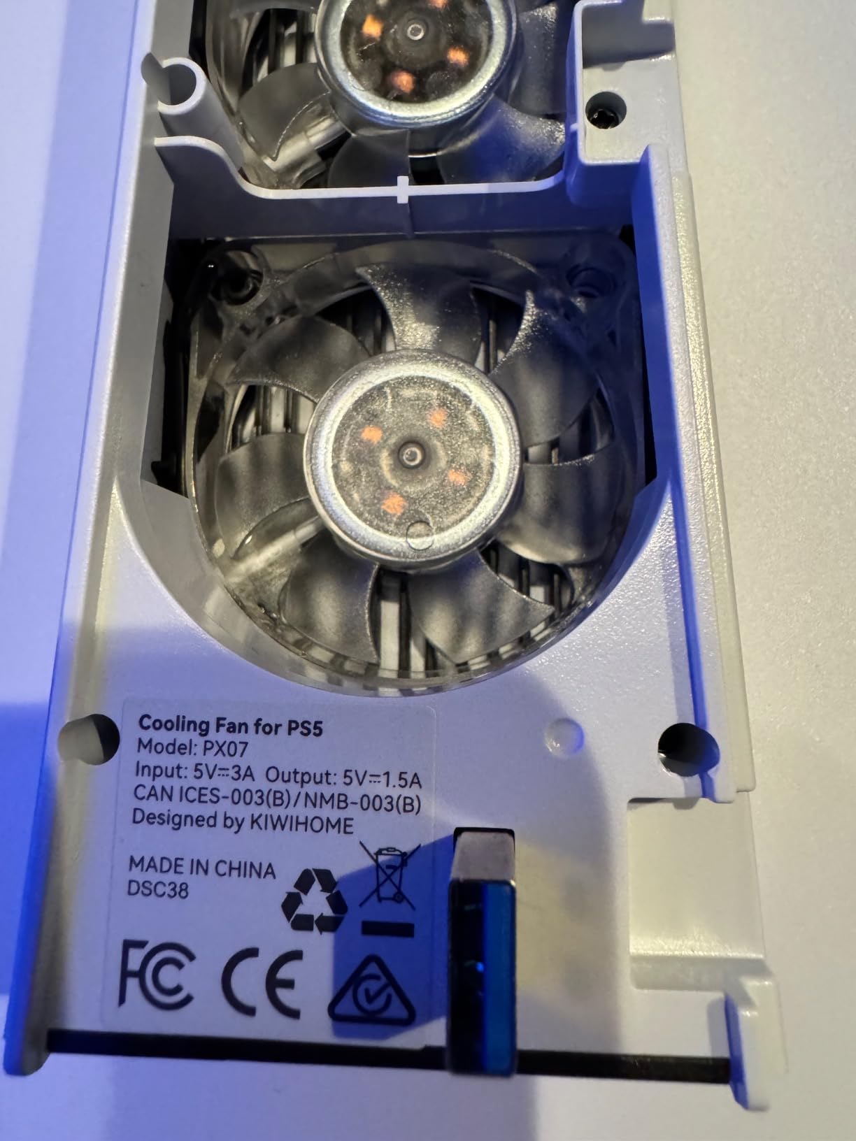 KIWIHOME Cooling Fan for PS5 2020, Quiet Cooler with Auto Speed USB3.0 | Fits PS5 Disc/Digital Models w/o Panel Diving Lines. Not for PS5 Slim 2023 or Pro 2024, White/Black customer photo 2