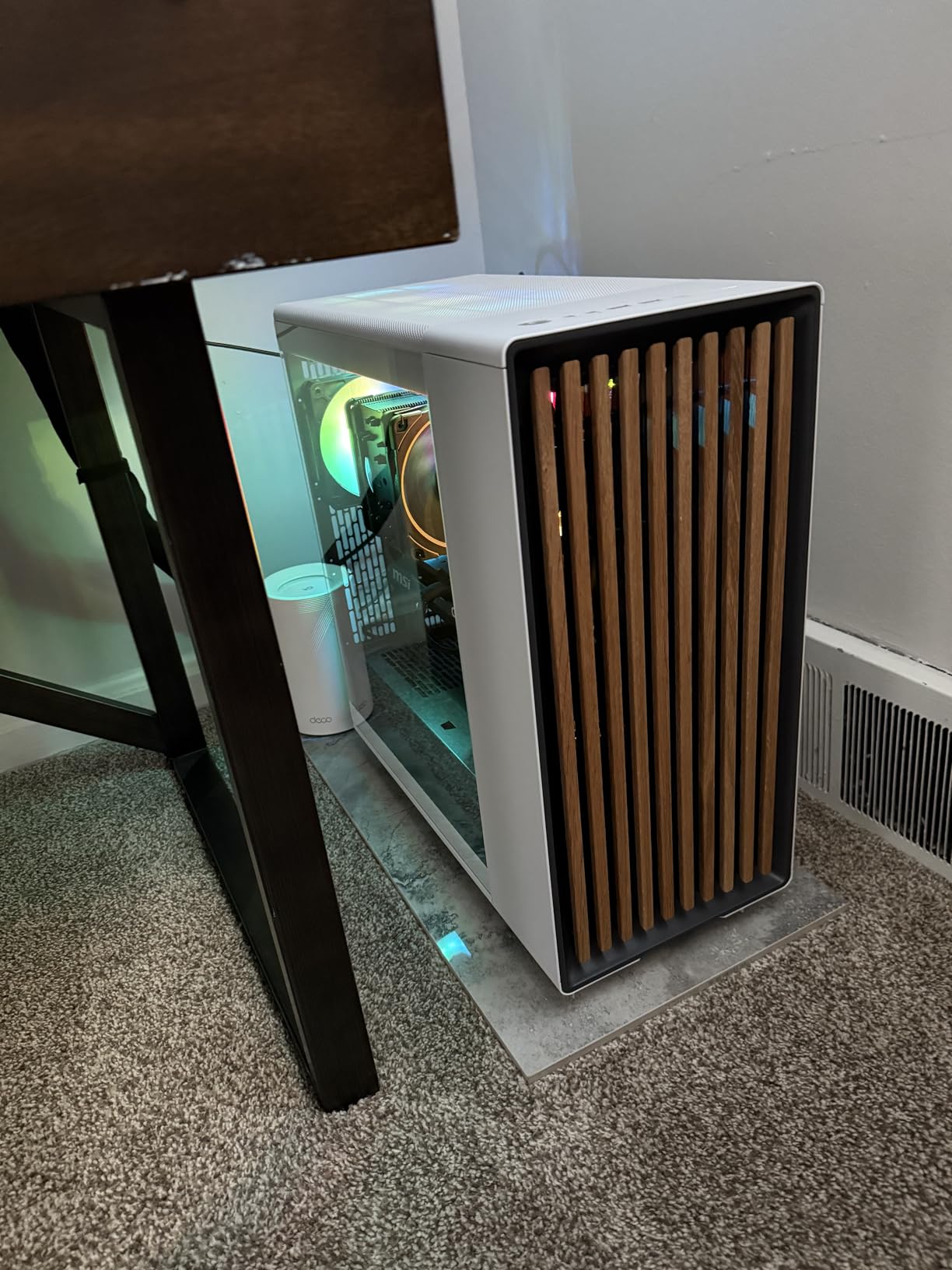 Fractal Design North Charcoal Black Tempered Glass Dark - Genuine Walnut Wood Front - Glass Side Panel - Two 140mm Aspect PWM Fans Included - Type C USB - ATX Airflow Mid Tower PC Gaming Case customer photo 1