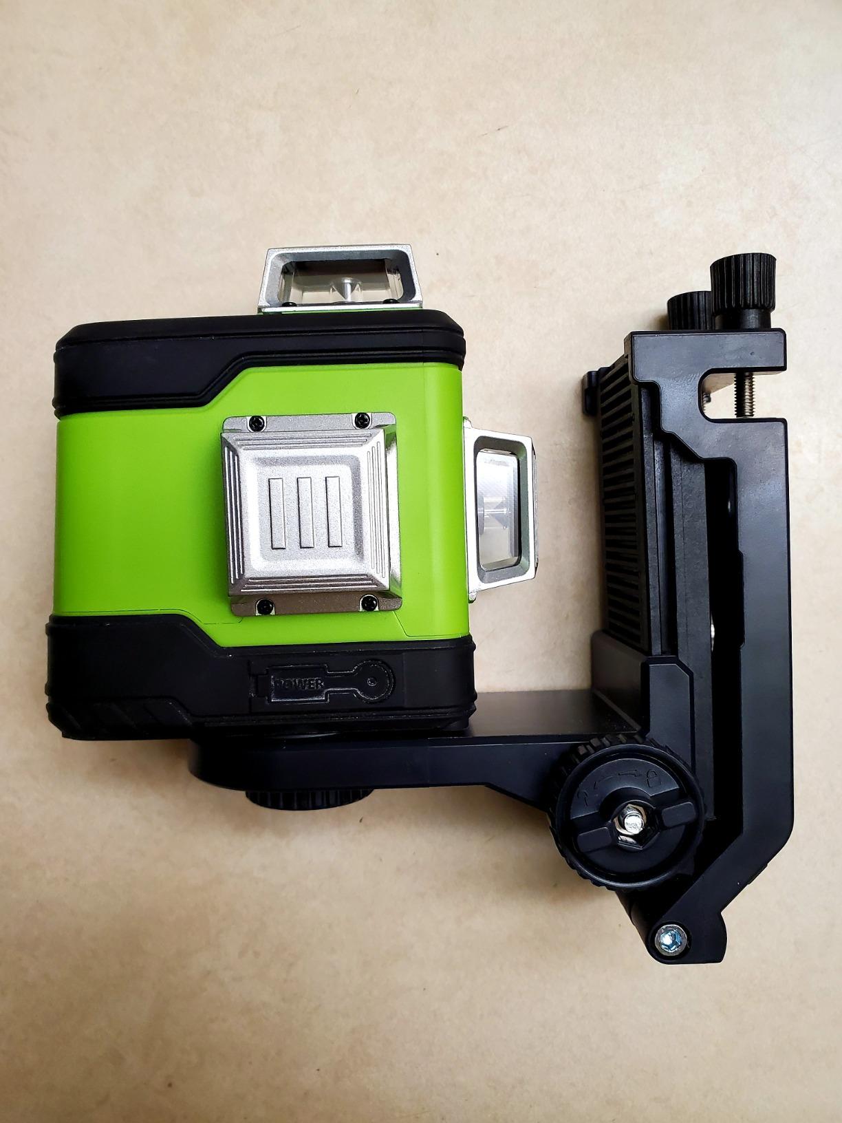 Huepar Laser Level 360 Self Leveling, Rechargeable Green Laser 3x360° Cross Line Lazer Leveler 3D Level Laser Tool for Construction and Picture Hanging, Strong Magnetic Bracket&Hard Carry Case -HM03CG customer photo 2