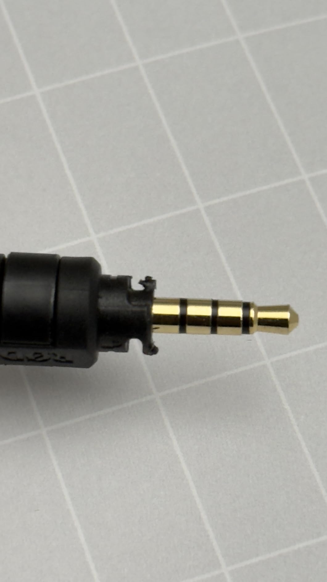 RØDE NTH-100M Professional Over-ear Headset for Media, Broadcast, Podcasting, Content Creation, Streaming customer photo 2