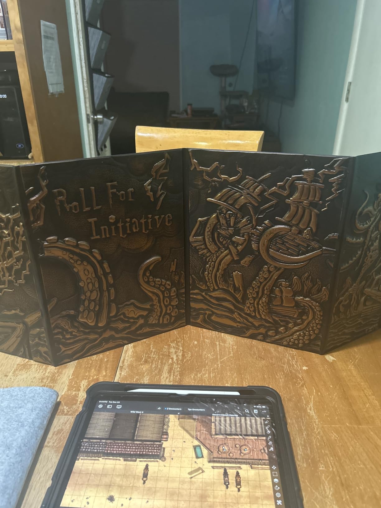 DND Dungeon Master Screen Four-Panel with Pockets customer photo 1