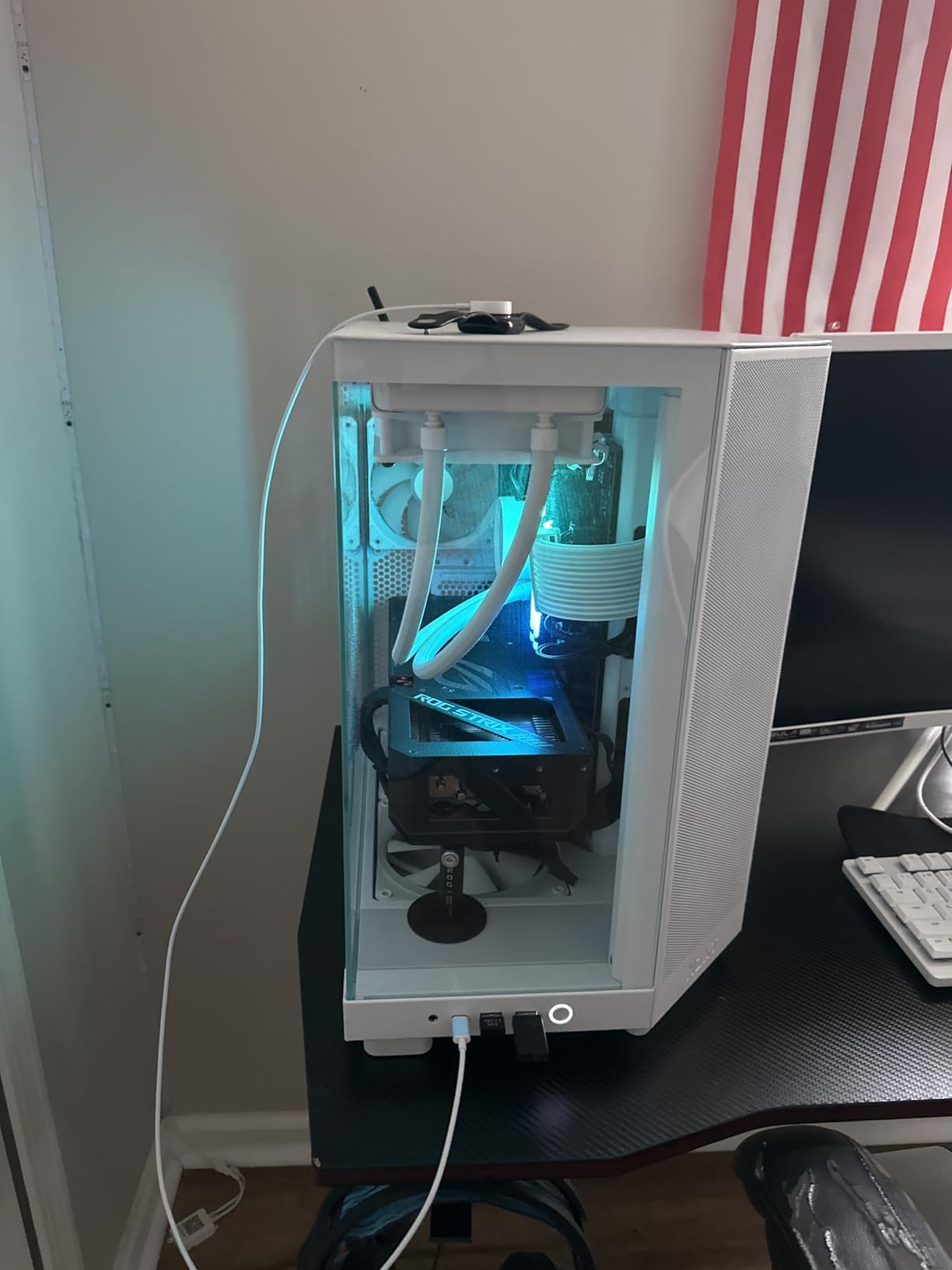 NZXT H6 Flow RGB Mid-Tower Airflow Case with 3 RGB Fans, Panoramic Glass Panels, Cable Management - Black | Dual-chamber ATX case with 3 pre-installed 120mm RGB fans customer photo 2